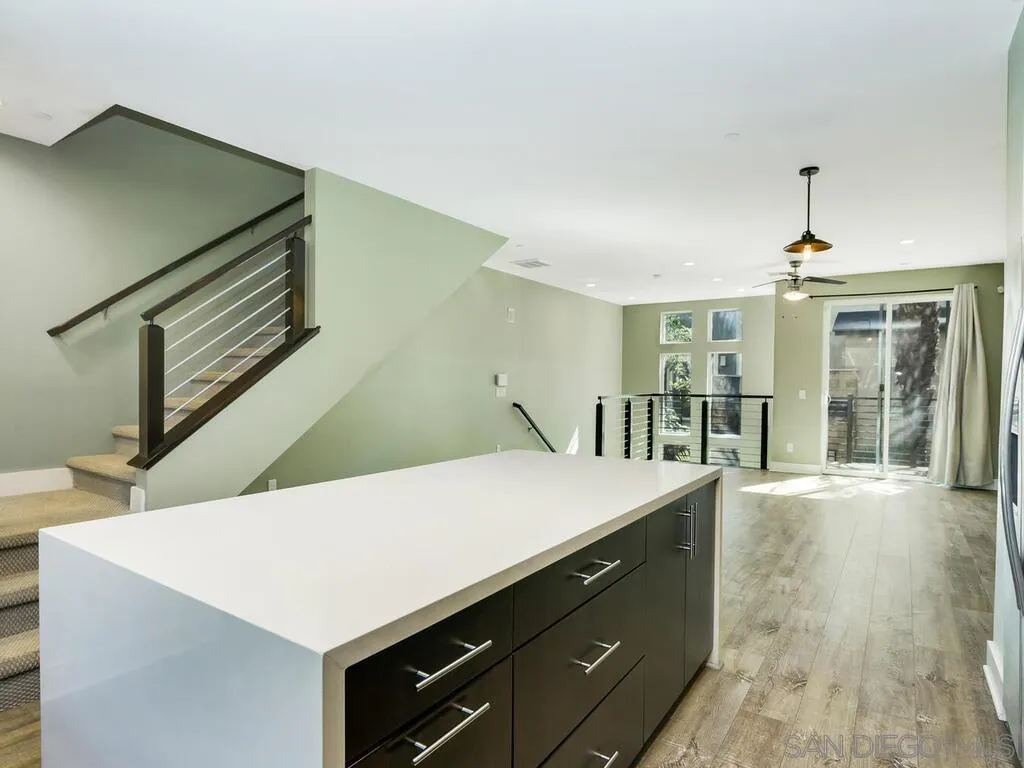 Photo #12: 260005975 Listing: Photo #12