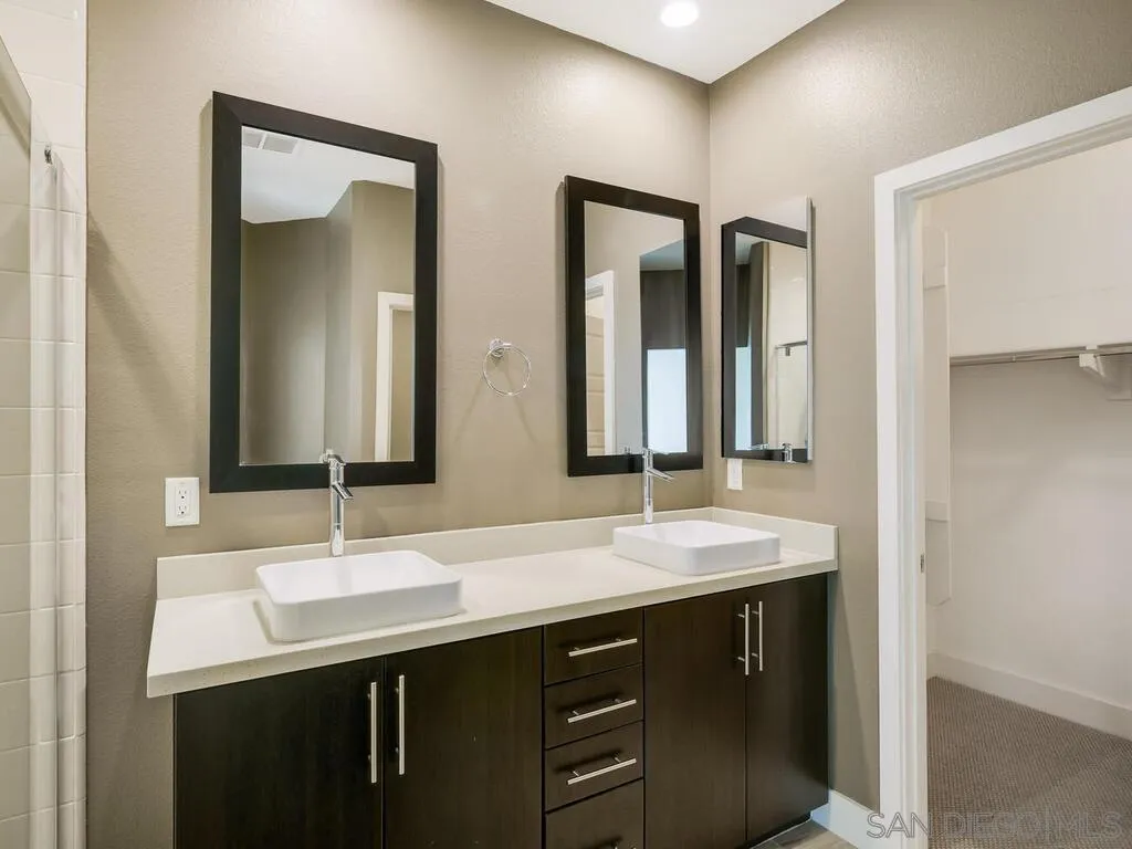 Photo #19: 260005975 Listing: Photo #19
