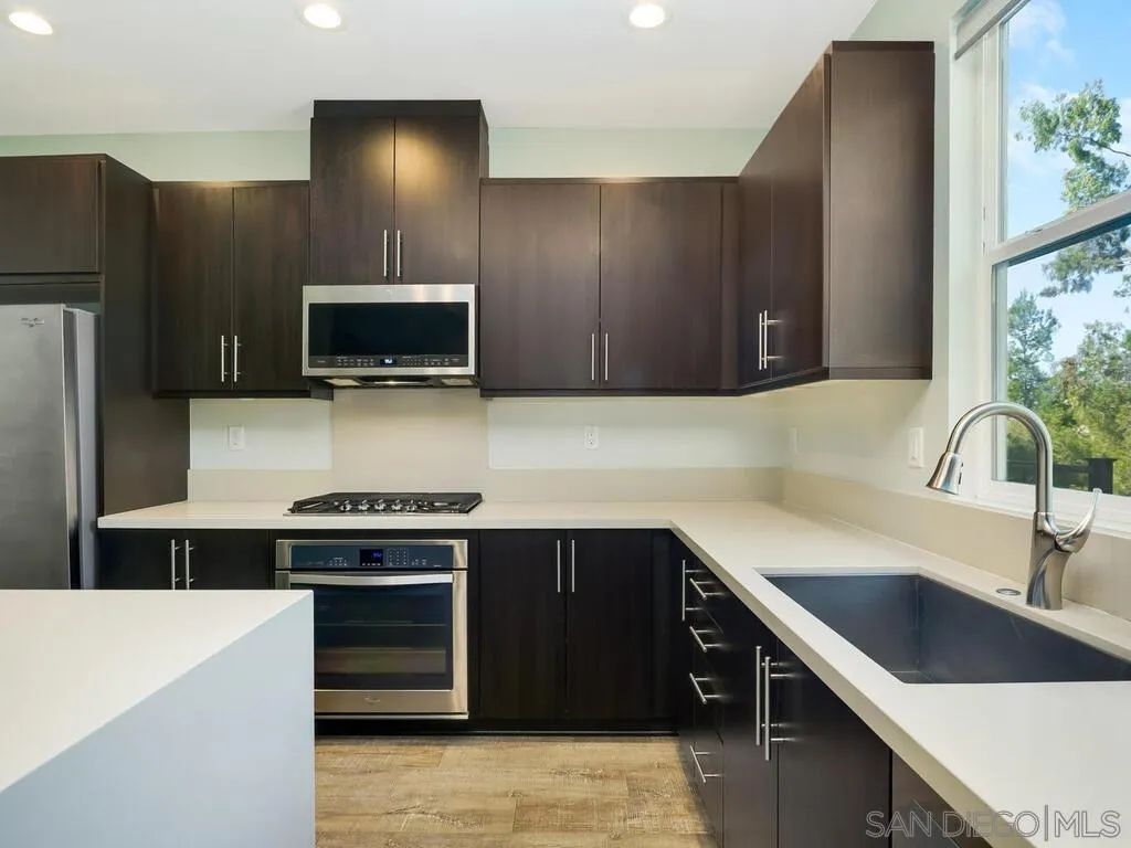 Photo #11: 260005975 Listing: Photo #11