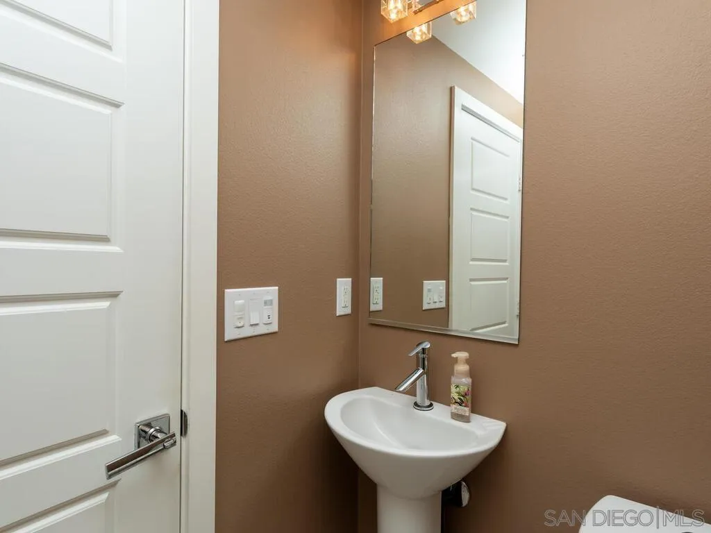 Photo #26: 260005975 Listing: Photo #26