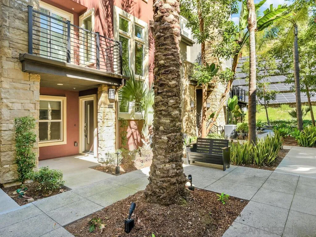 Photo #1: 260005975 Listing: Photo #1