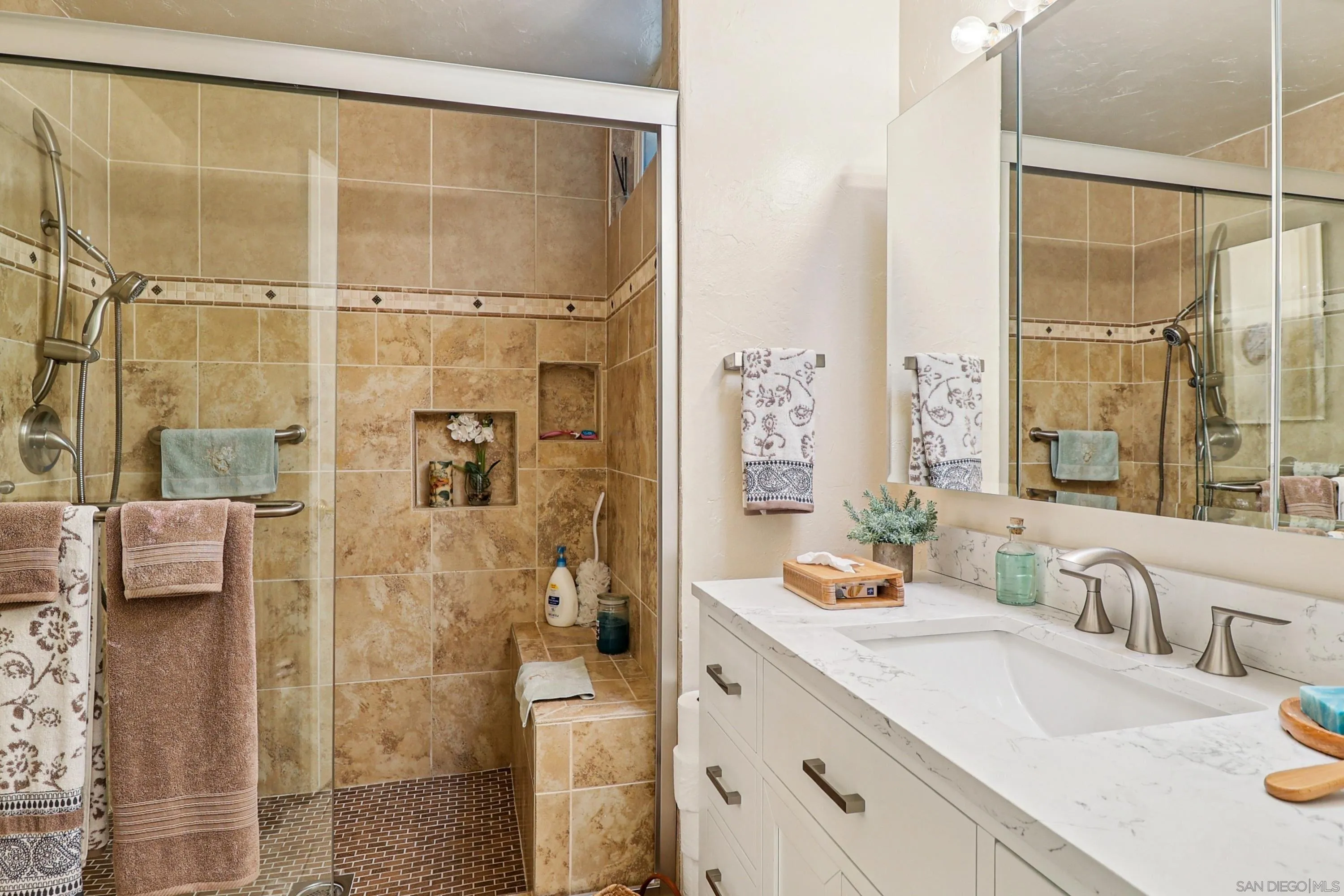 Photo #17: 260005976 Listing: Photo #17
