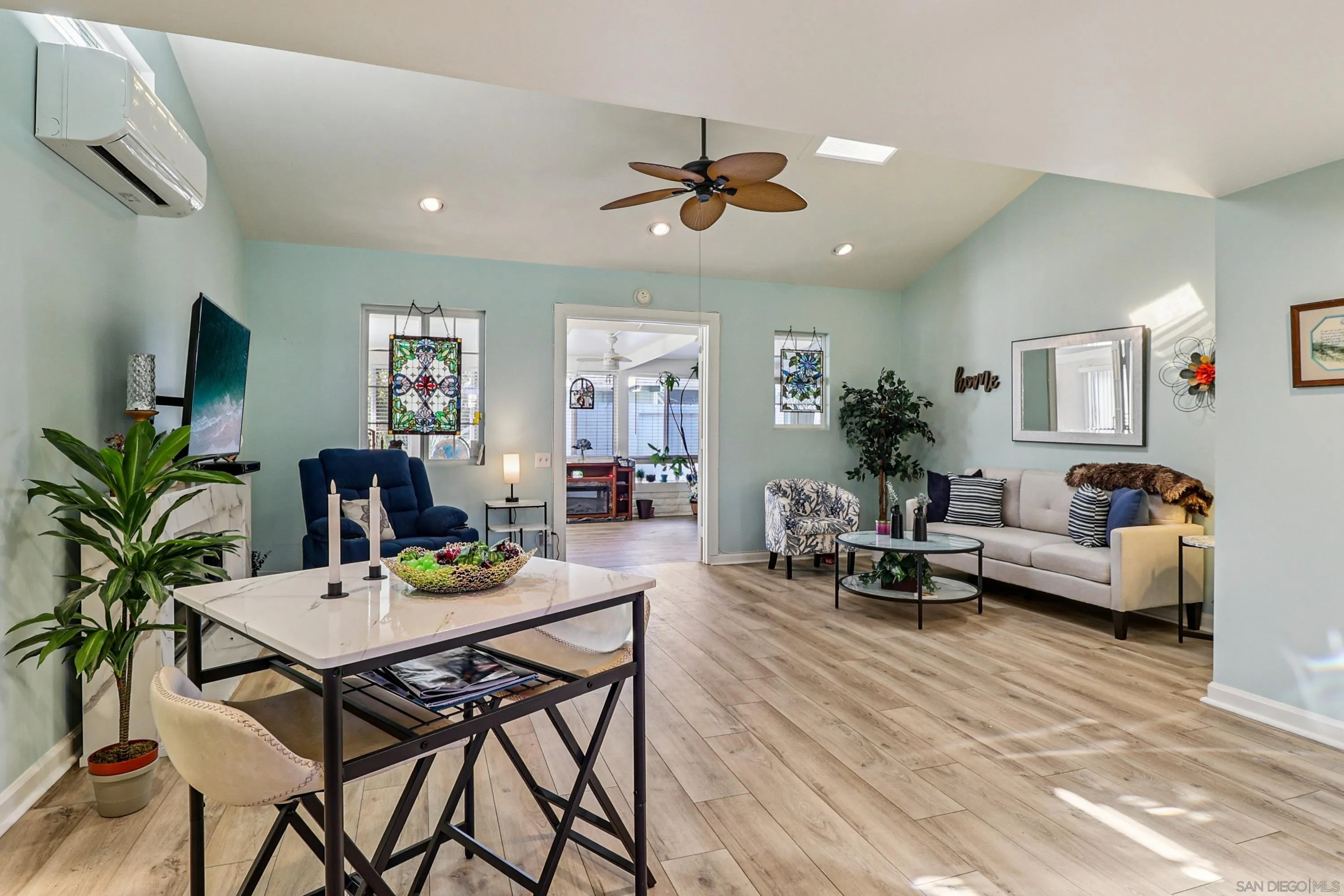 Photo #8: 260005976 Listing: Photo #8