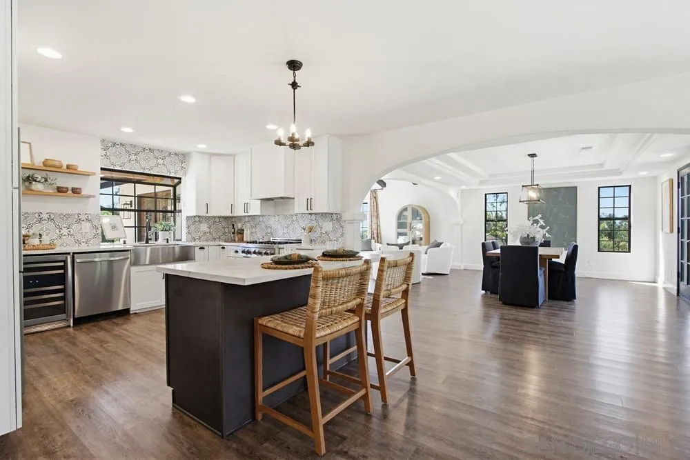 https://cdn.realtyfeed.com/cdn/127/260005978/6725077d94742891c89ed65c57b482ce.webp