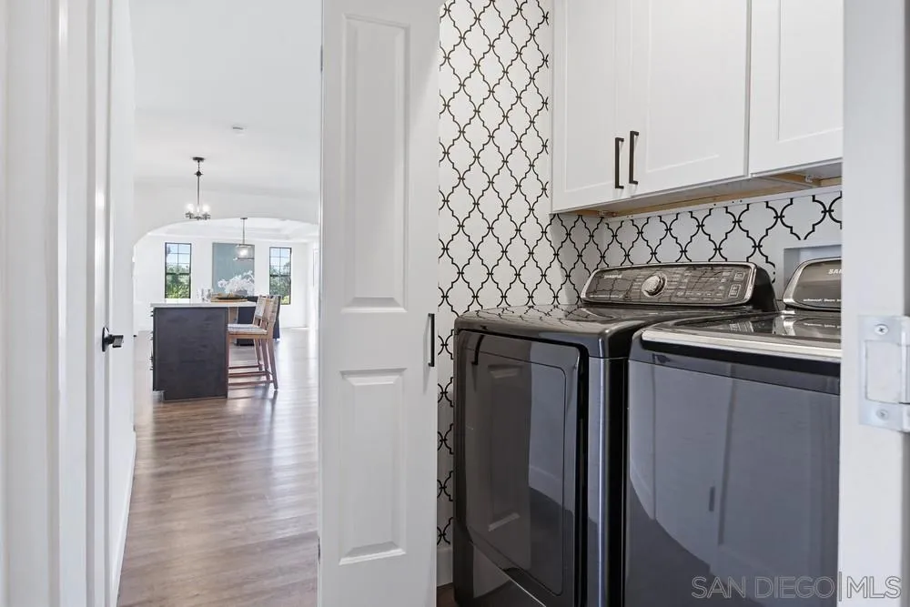 https://cdn.realtyfeed.com/cdn/127/260005978/b42044208cfc84bbbfd9b9aec4125c34.webp