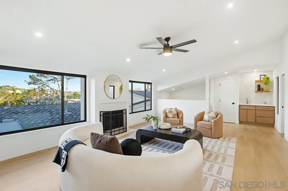 Photo #3: 260005980 Listing: Photo #3