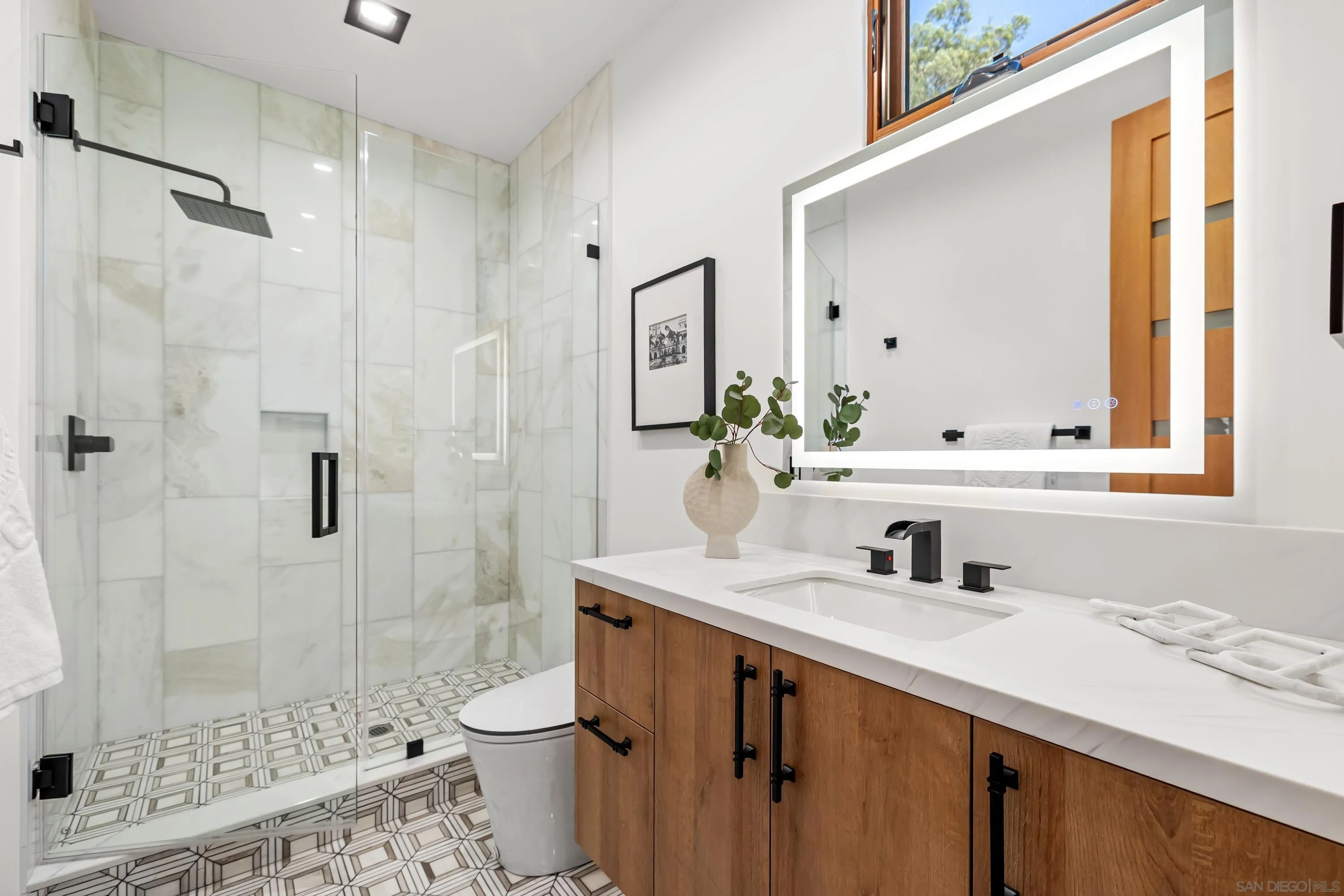 https://cdn.realtyfeed.com/cdn/127/260005984/61b856d83f73010be096db3c04df1151.webp