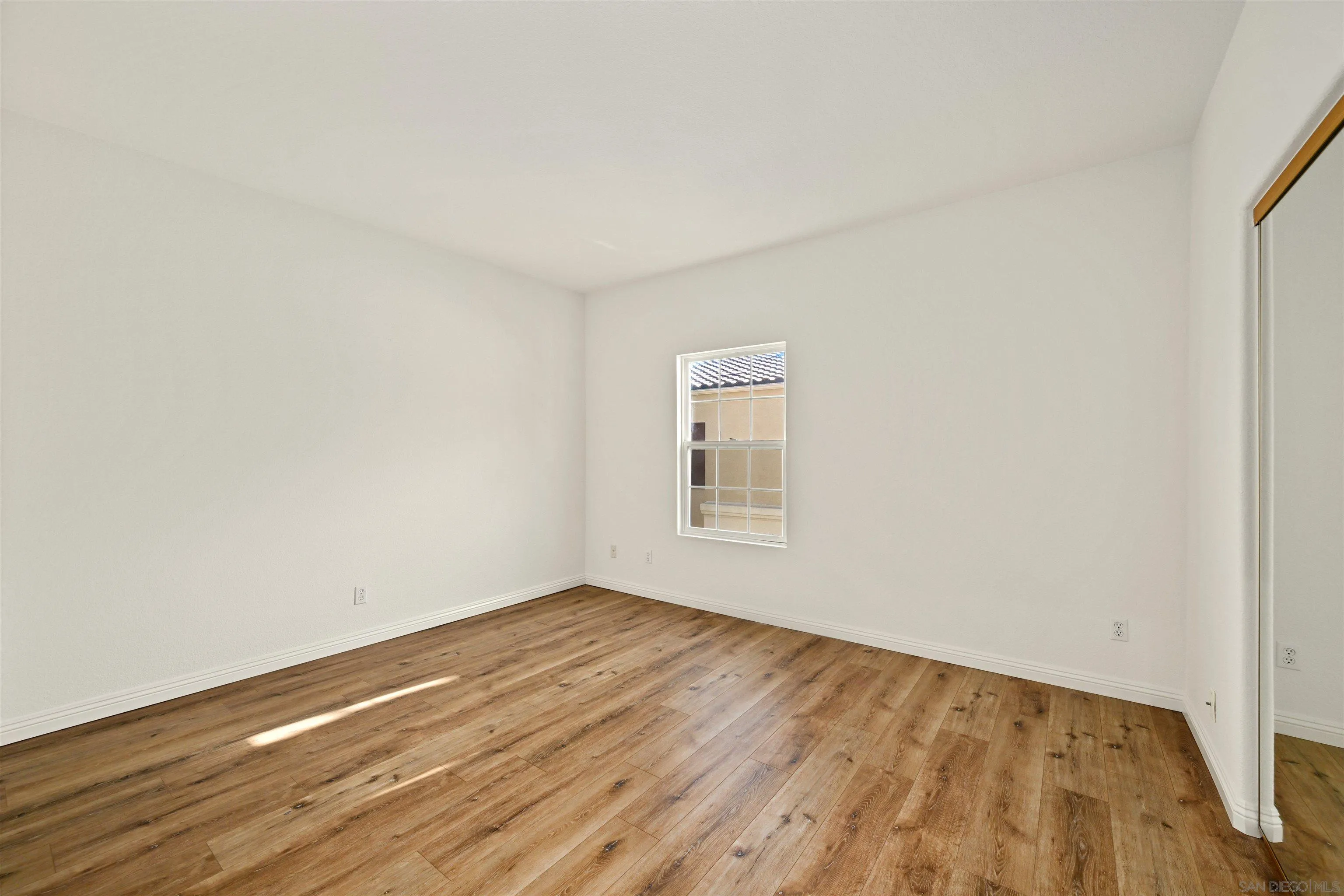 Photo #10: 260005986 Listing: Photo #10