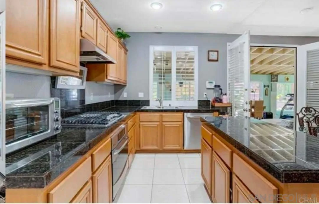 https://cdn.realtyfeed.com/cdn/127/260005991/3a9a70efbd279bd882ba961fb6bffd60.webp