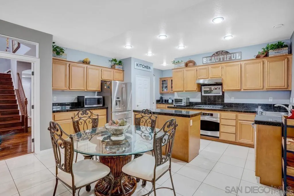 https://cdn.realtyfeed.com/cdn/127/260005991/799b28adc3b5749047a54f06bb9a1896.webp