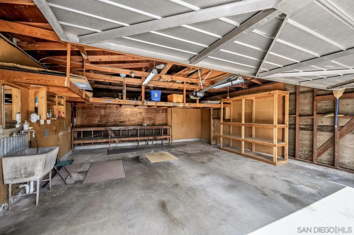 https://cdn.realtyfeed.com/cdn/127/260005994/0b6e3412b6b83b2b91c79955d90b5d0d.webp