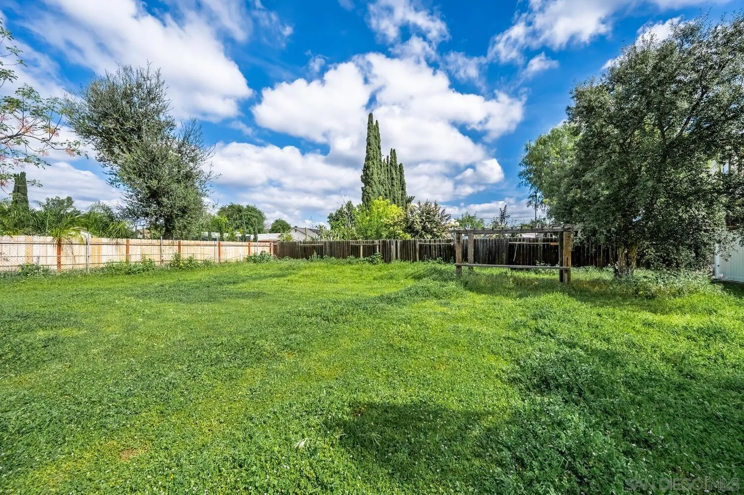https://cdn.realtyfeed.com/cdn/127/260005994/51c253a617374dd6a54b706533c60367.webp