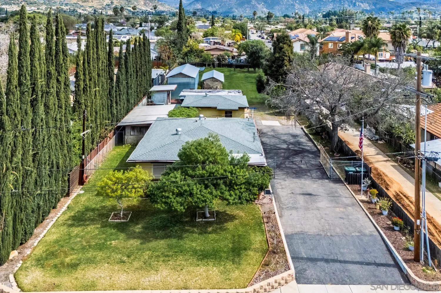 https://cdn.realtyfeed.com/cdn/127/260005994/71277f342298520add6f556f137331c3.webp