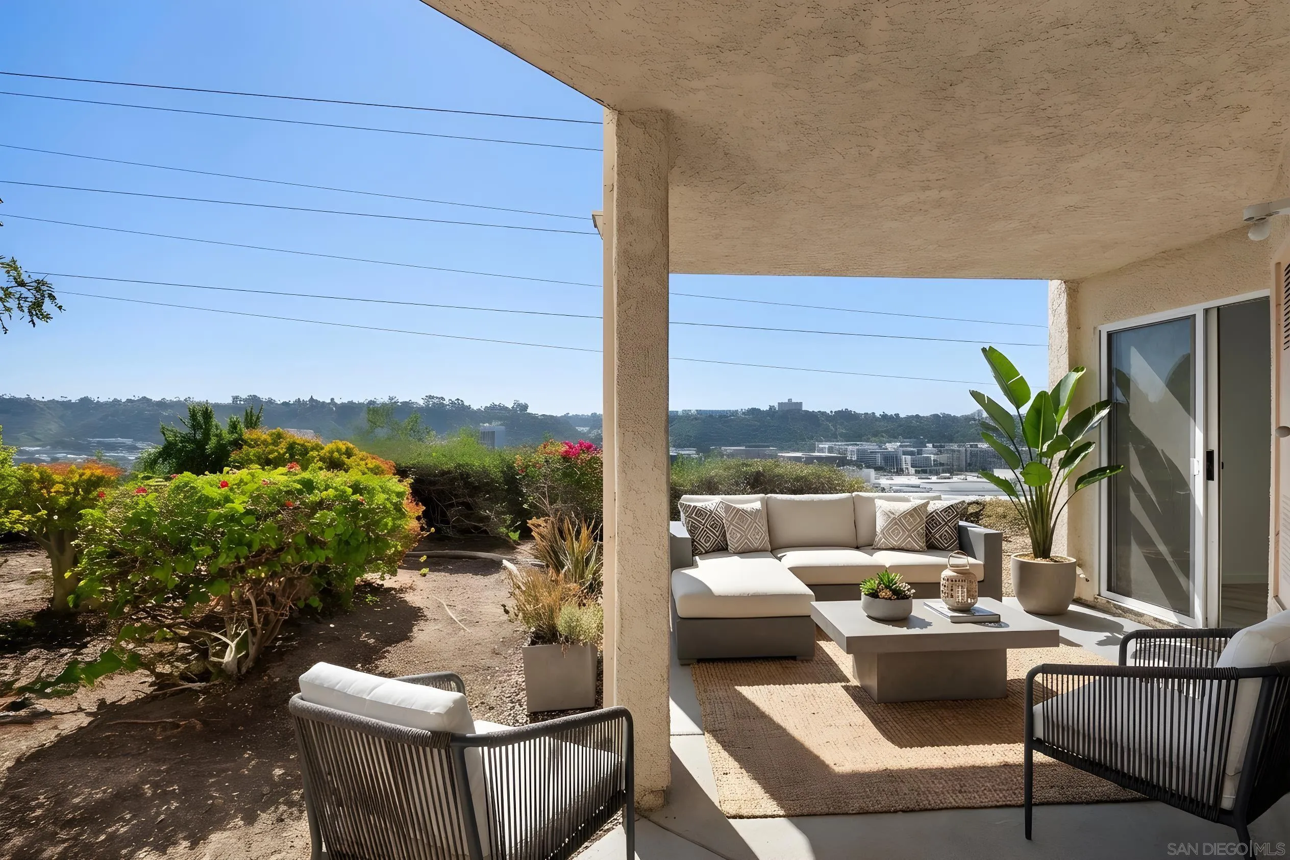 https://cdn.realtyfeed.com/cdn/127/260005995/44d39804e42af2175f35be906a815d05.webp