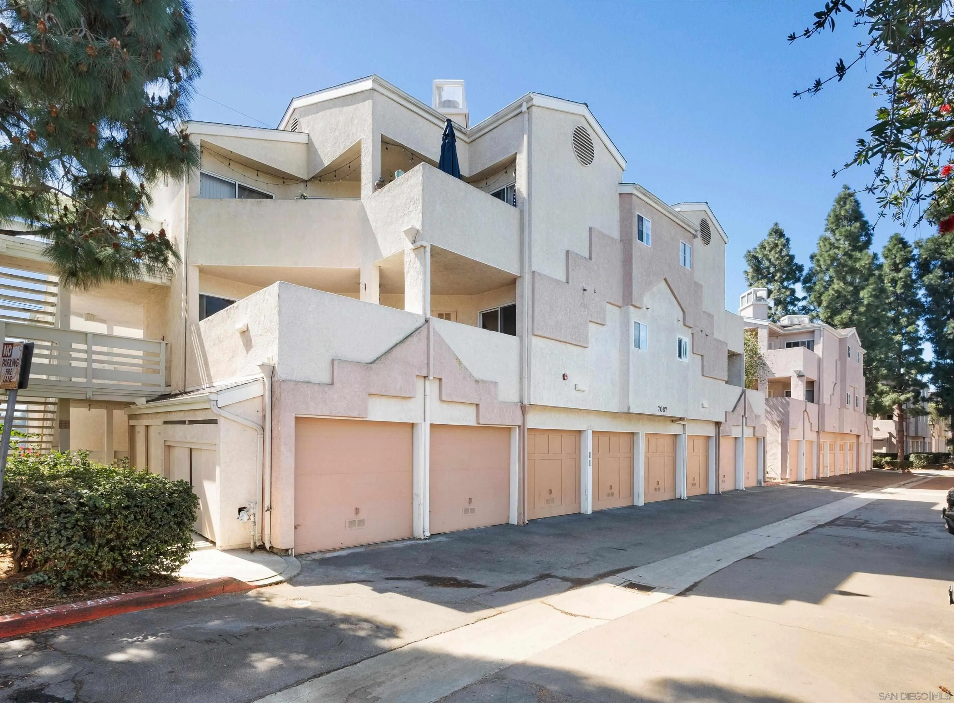 https://cdn.realtyfeed.com/cdn/127/260005995/465d51cd06ab795f3742c7e1740adf30.webp