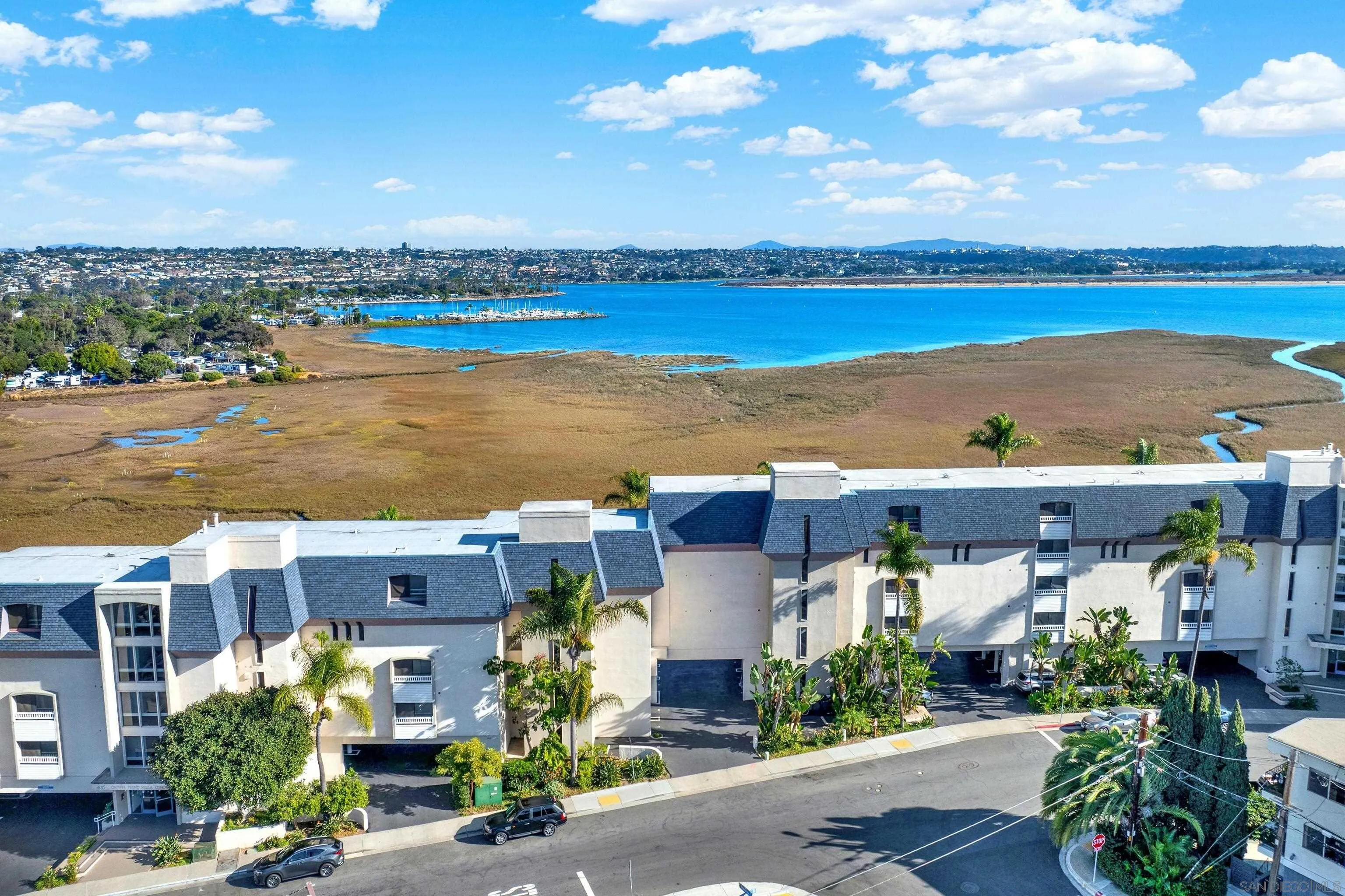 https://cdn.realtyfeed.com/cdn/127/260005997/aa49e0f2ae4902762a3618d2da01e5f3.webp