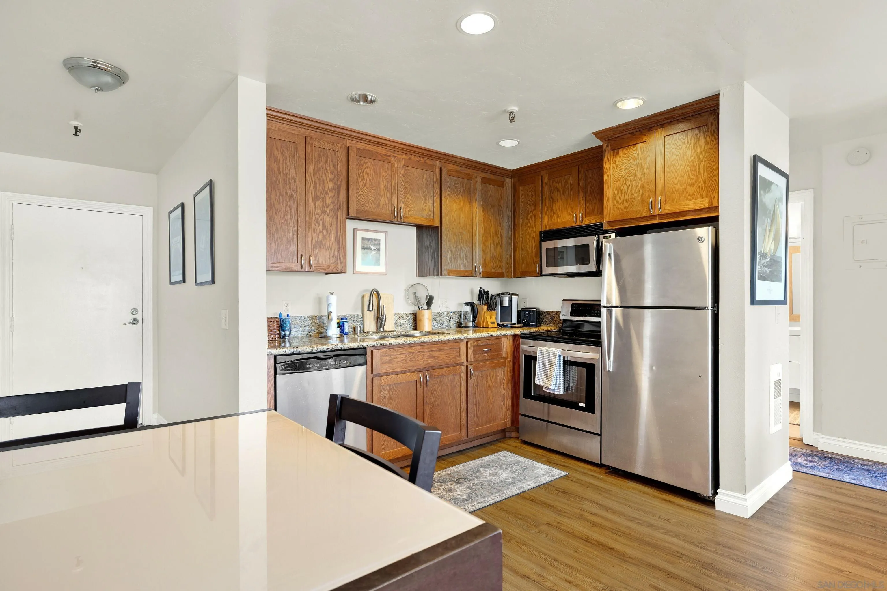https://cdn.realtyfeed.com/cdn/127/260005997/b3ce104c5882190ced34a41546bc3a9e.webp