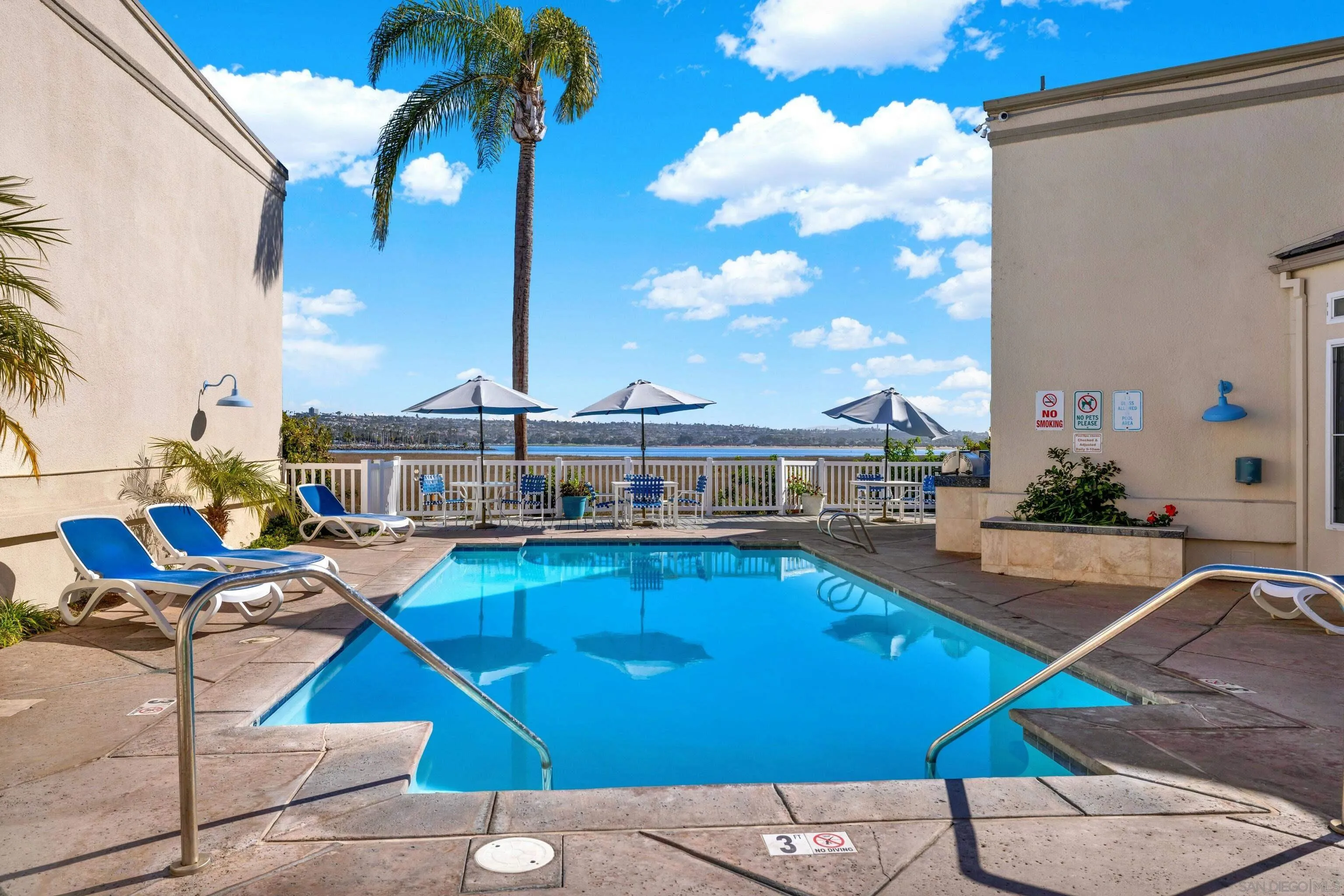 https://cdn.realtyfeed.com/cdn/127/260005997/d13a0aff1f98a99d3d383eaad258d178.webp