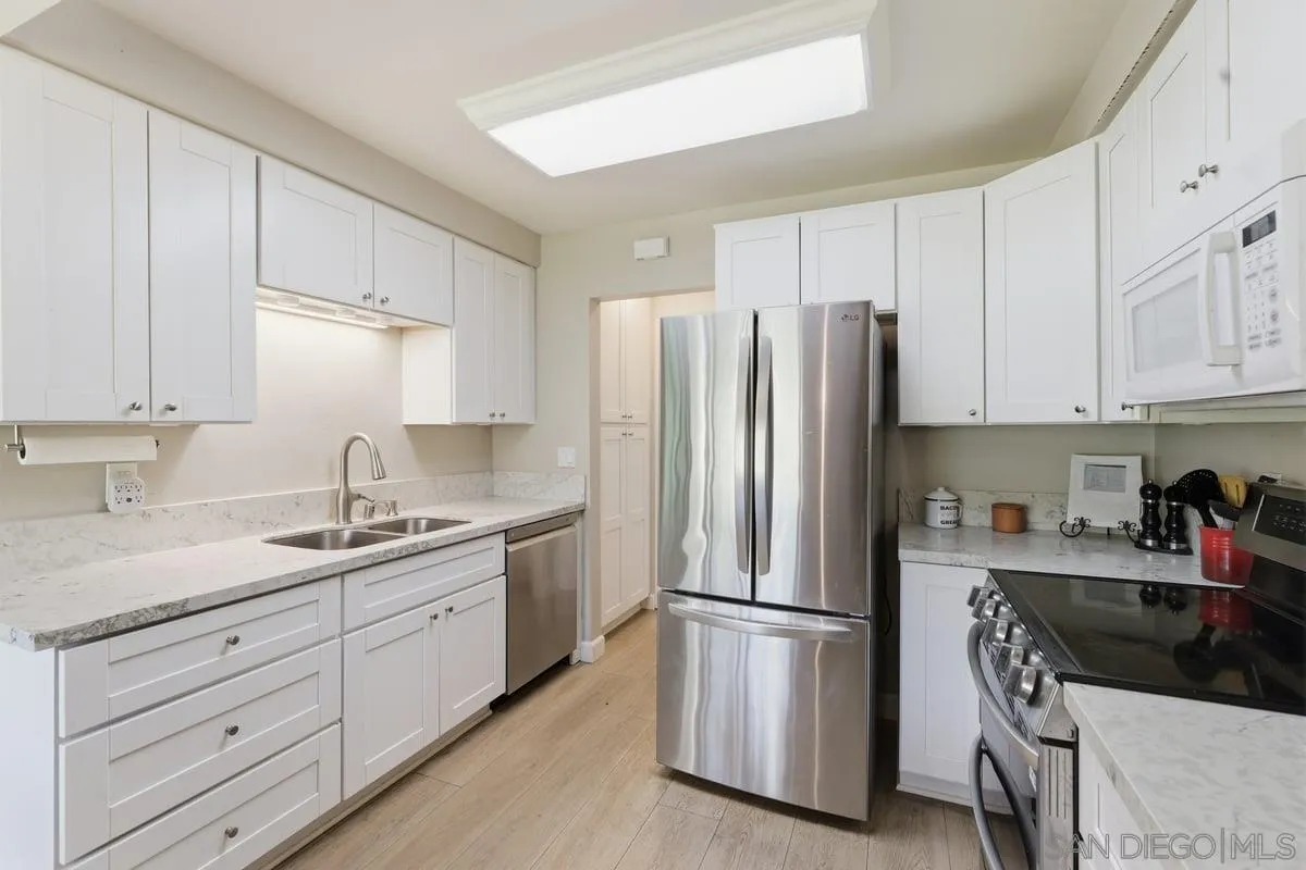 Photo #7: 260006001 Listing: Photo #7