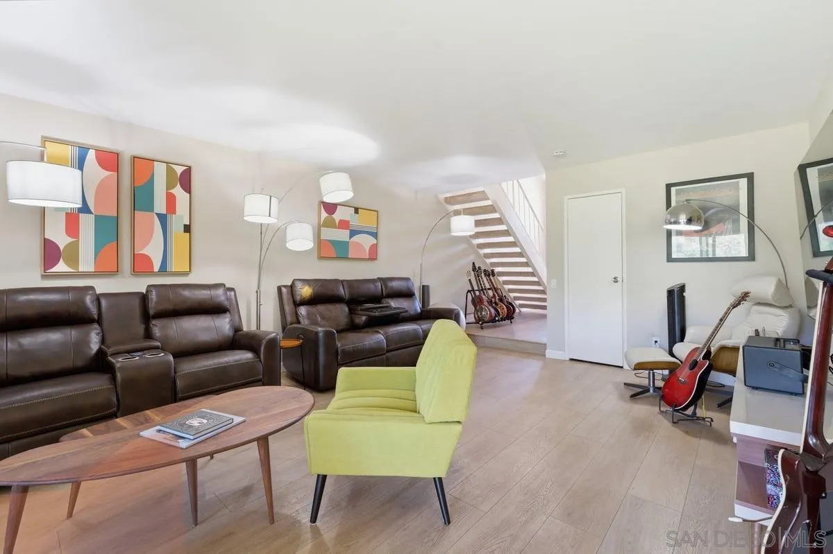 Photo #4: 260006001 Listing: Photo #4