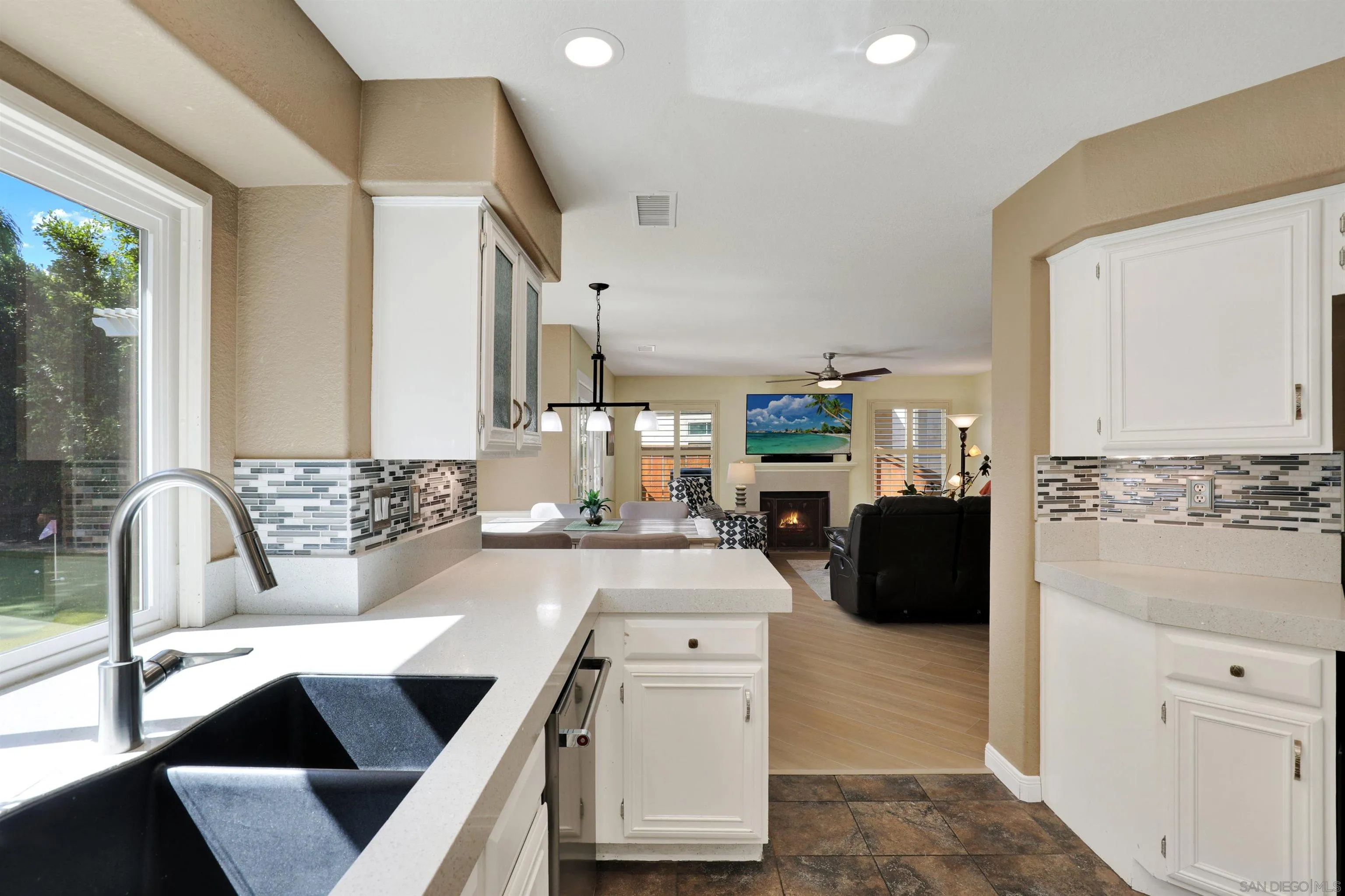 https://cdn.realtyfeed.com/cdn/127/260006004/a41b1581c63be81f6b27c563f6540d3c.webp