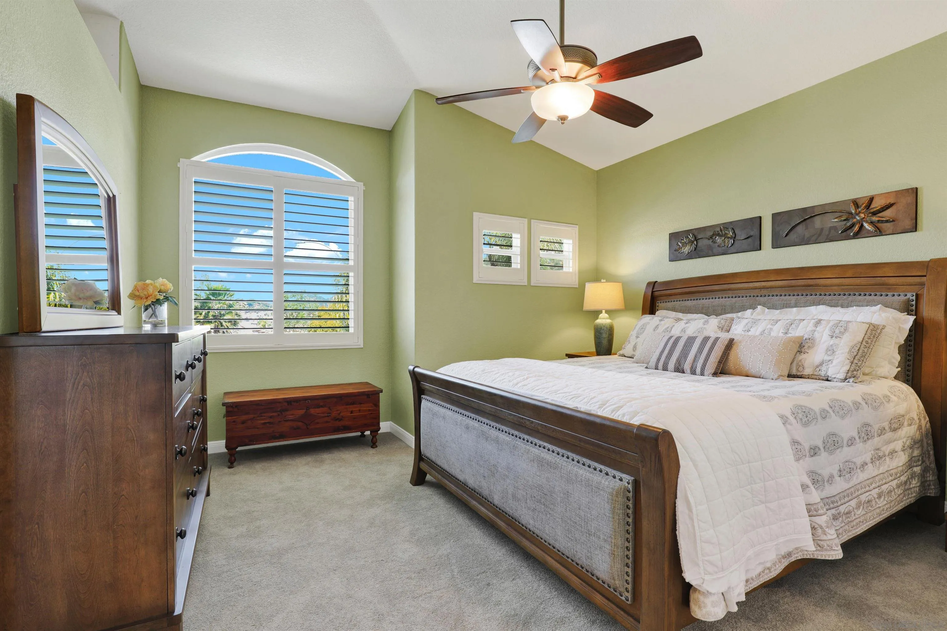 https://cdn.realtyfeed.com/cdn/127/260006004/b33c275d6b8a754c412bad28b66c80c2.webp