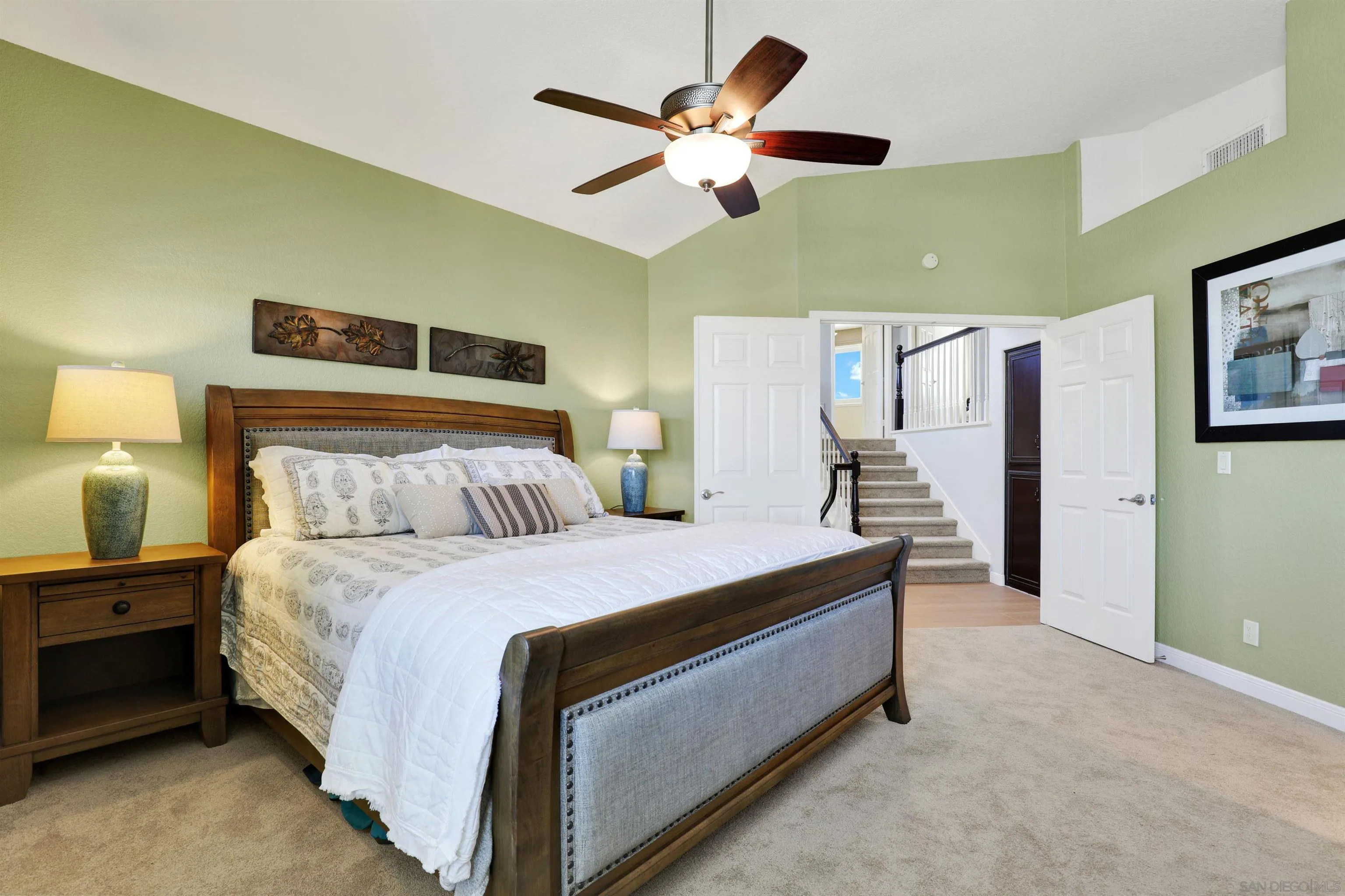 https://cdn.realtyfeed.com/cdn/127/260006004/bab23c790b6d457bc42ac7283a53a297.webp