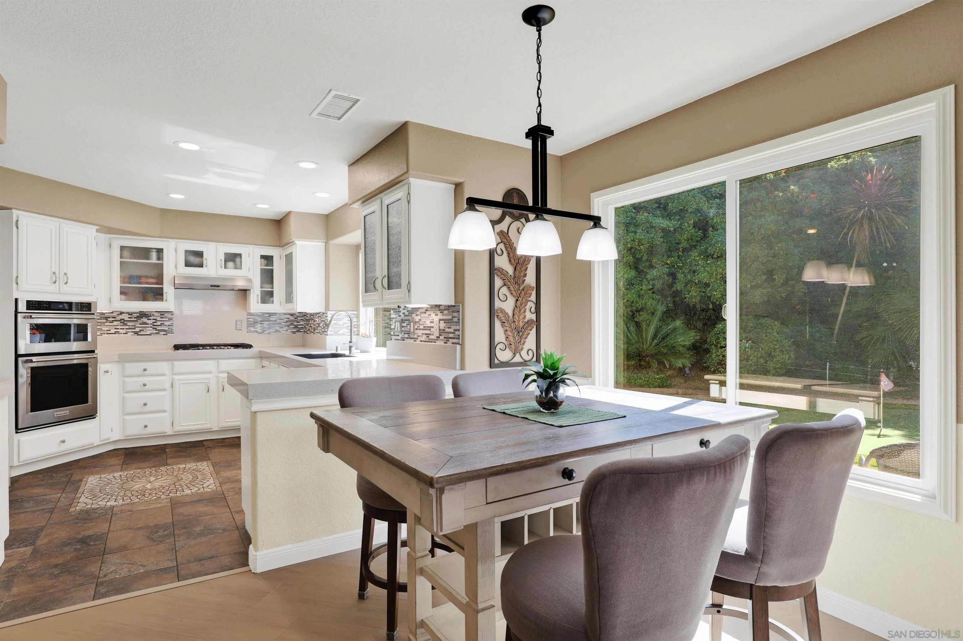 https://cdn.realtyfeed.com/cdn/127/260006004/c9ac3c9c96573c9f01fdf826bf202400.webp