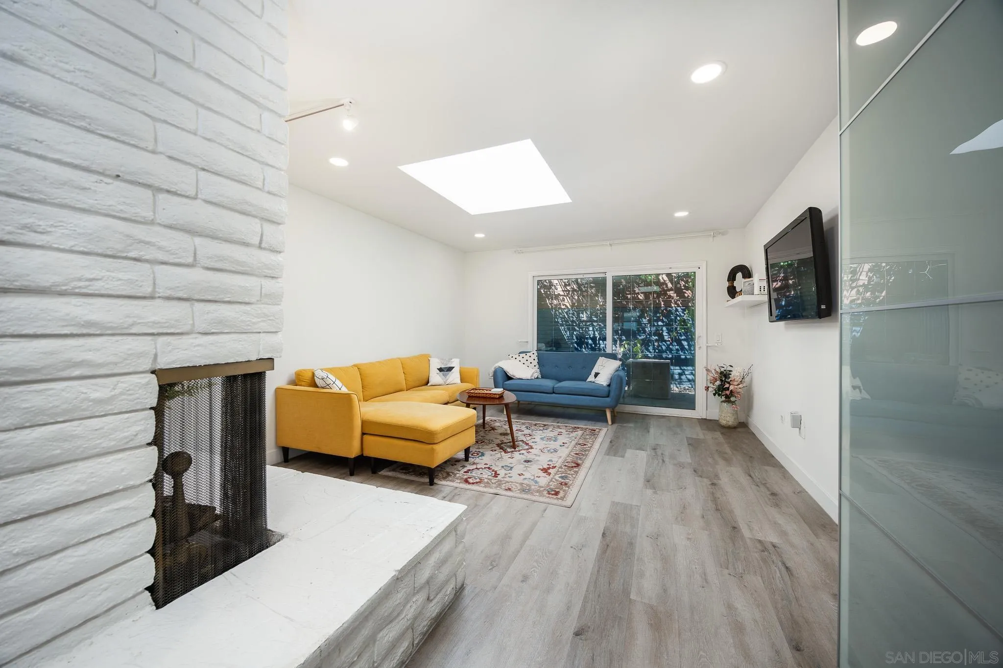 Photo #10: 260006005 Listing: Photo #10