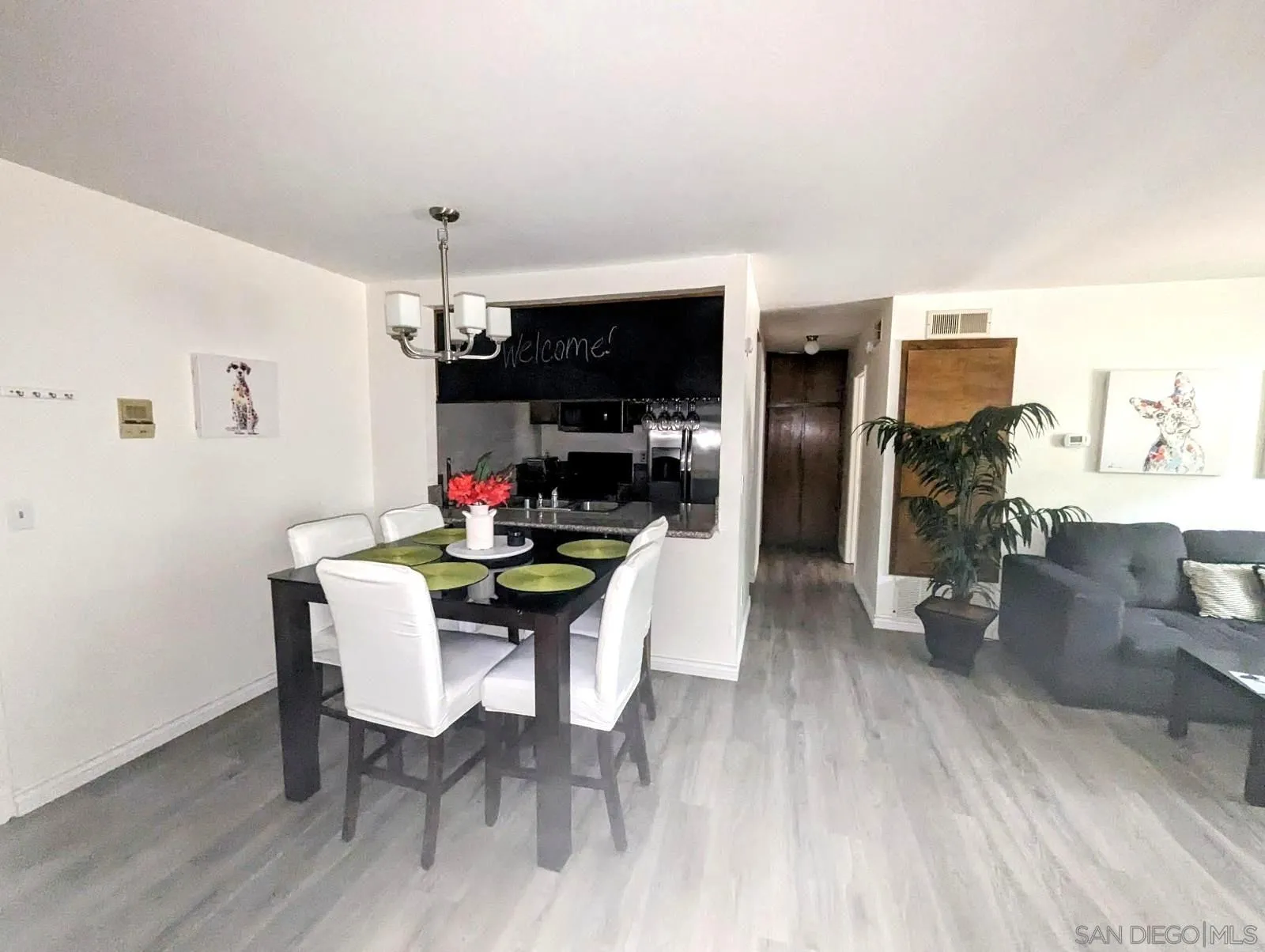 Photo #3: 260006007 Listing: Photo #3