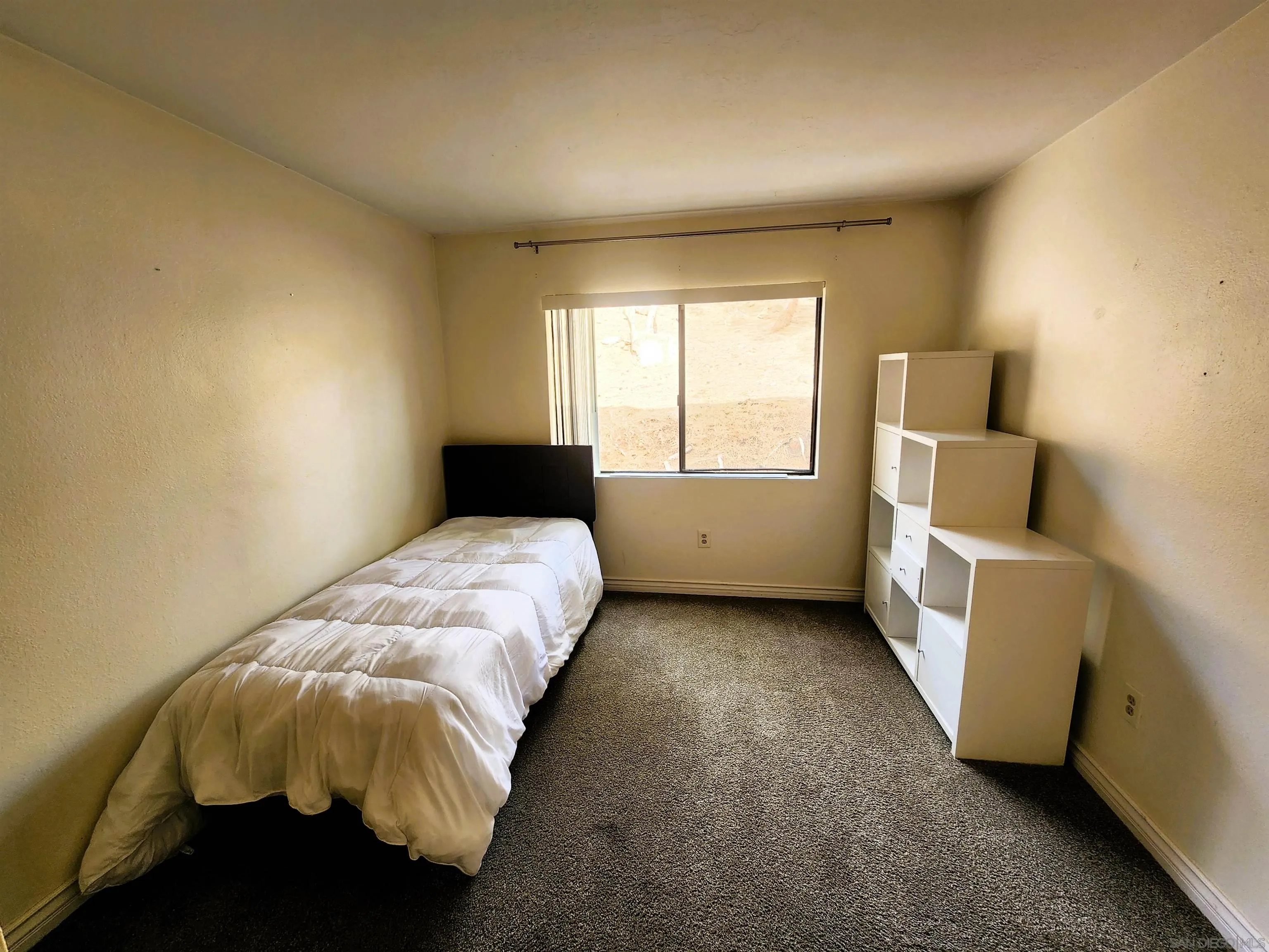 https://cdn.realtyfeed.com/cdn/127/260006007/72b0cc81b53e21439455353c508d94c1.webp