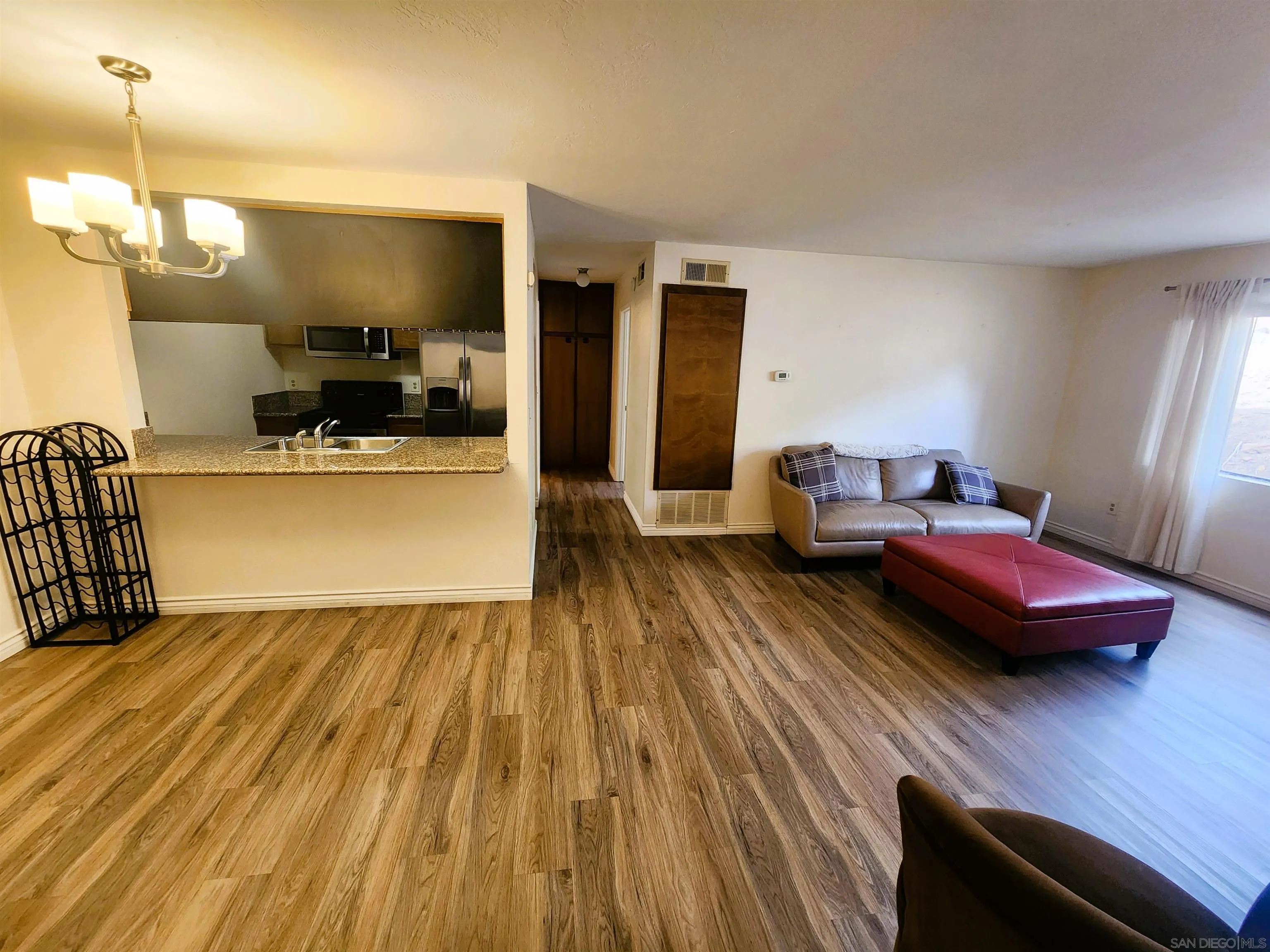 https://cdn.realtyfeed.com/cdn/127/260006007/b4daac514d9769a674fccfc0c88a8823.webp