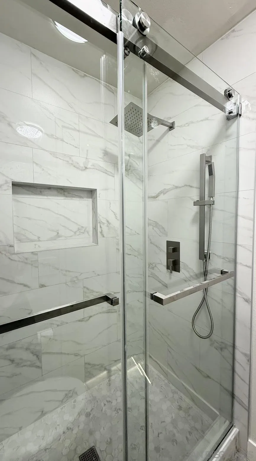 Photo #7: 260006021 Listing: Photo #7