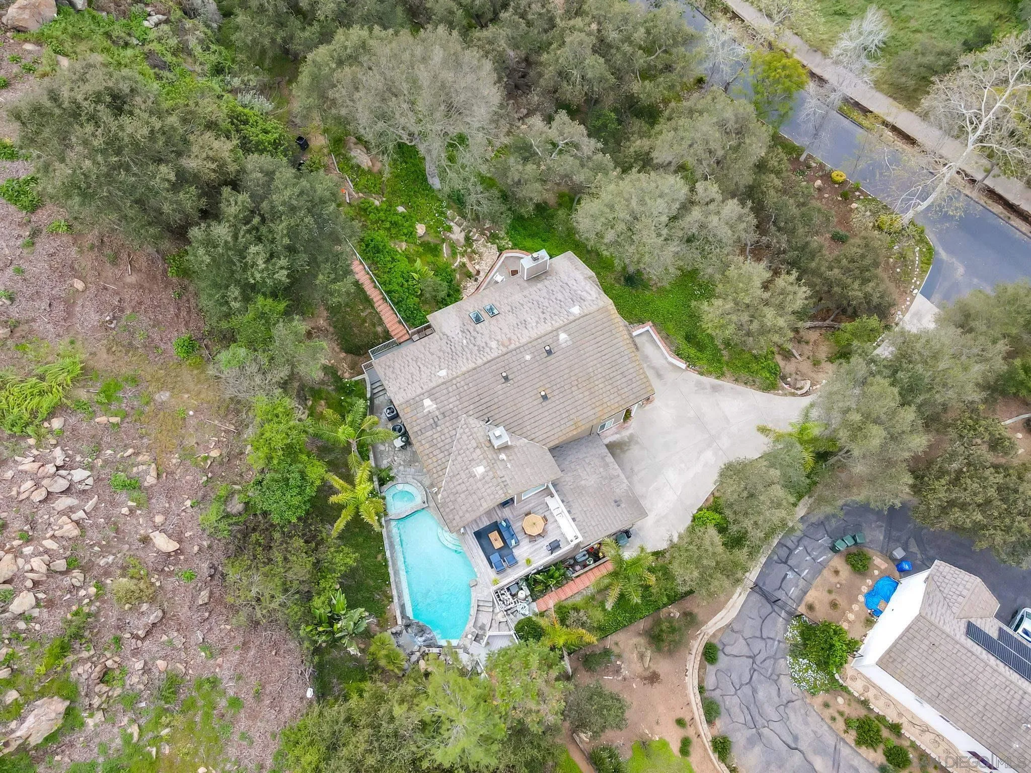 https://cdn.realtyfeed.com/cdn/127/260006022/03bd462df700bd7370c0a17823d26966.webp