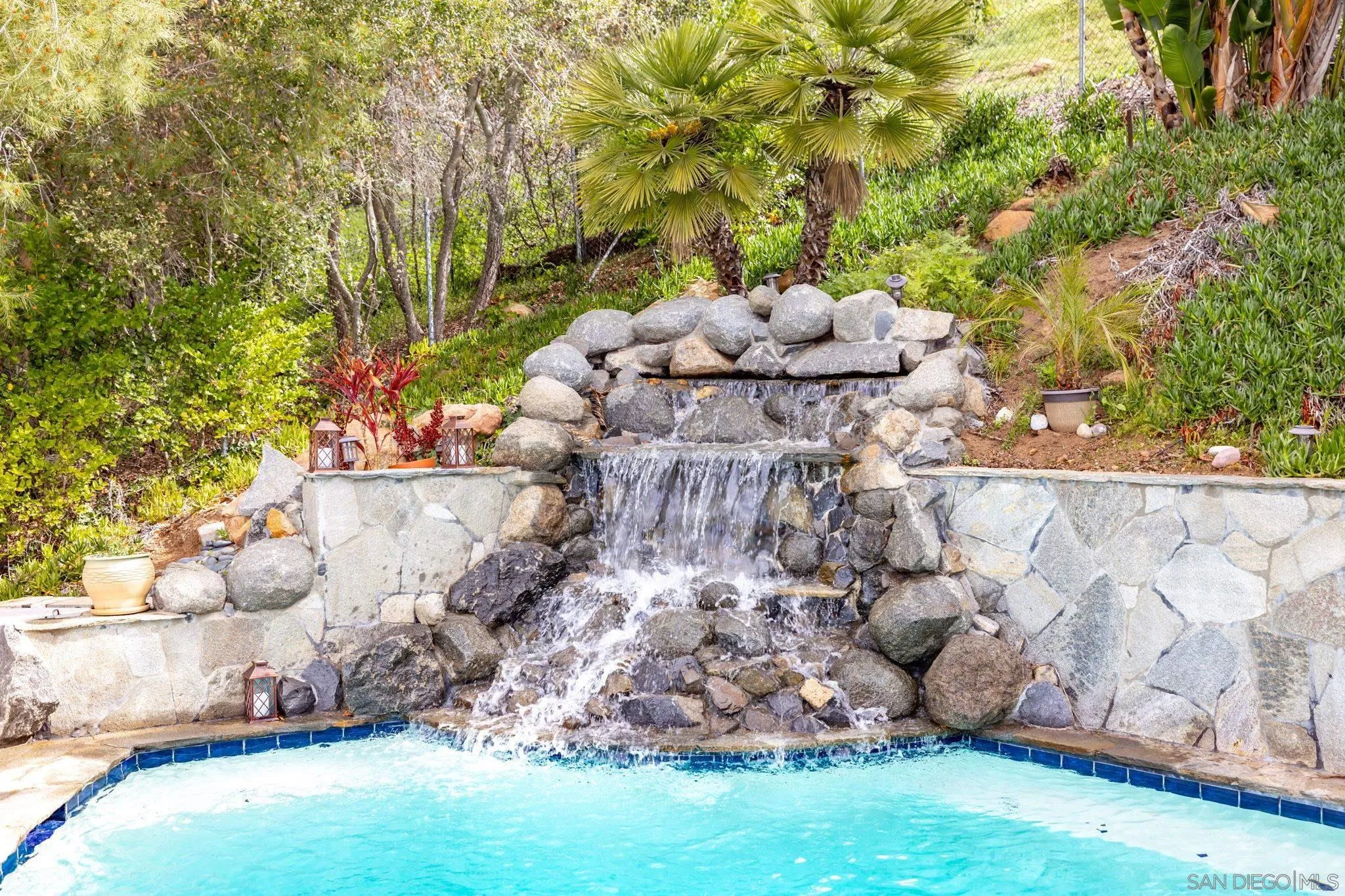https://cdn.realtyfeed.com/cdn/127/260006022/1df6bd69f04906bb5aaff640bd5f18e0.webp