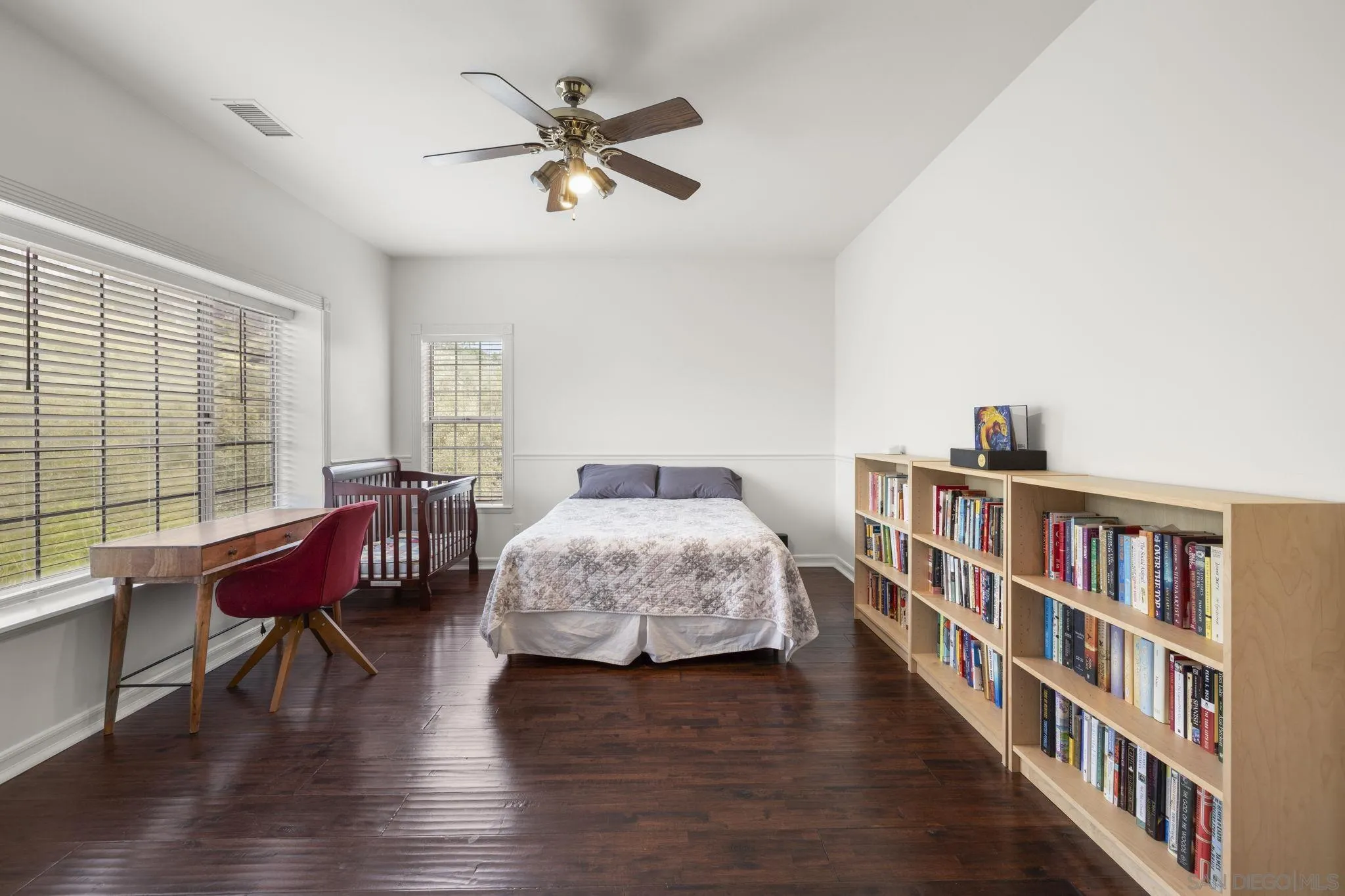 https://cdn.realtyfeed.com/cdn/127/260006022/3171354e8dc8b424d87df8f60c3c56eb.webp