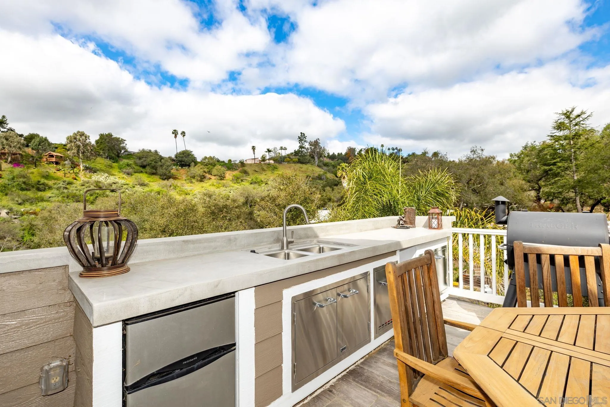 https://cdn.realtyfeed.com/cdn/127/260006022/46ccedb41b3032f012f818596ea2d688.webp
