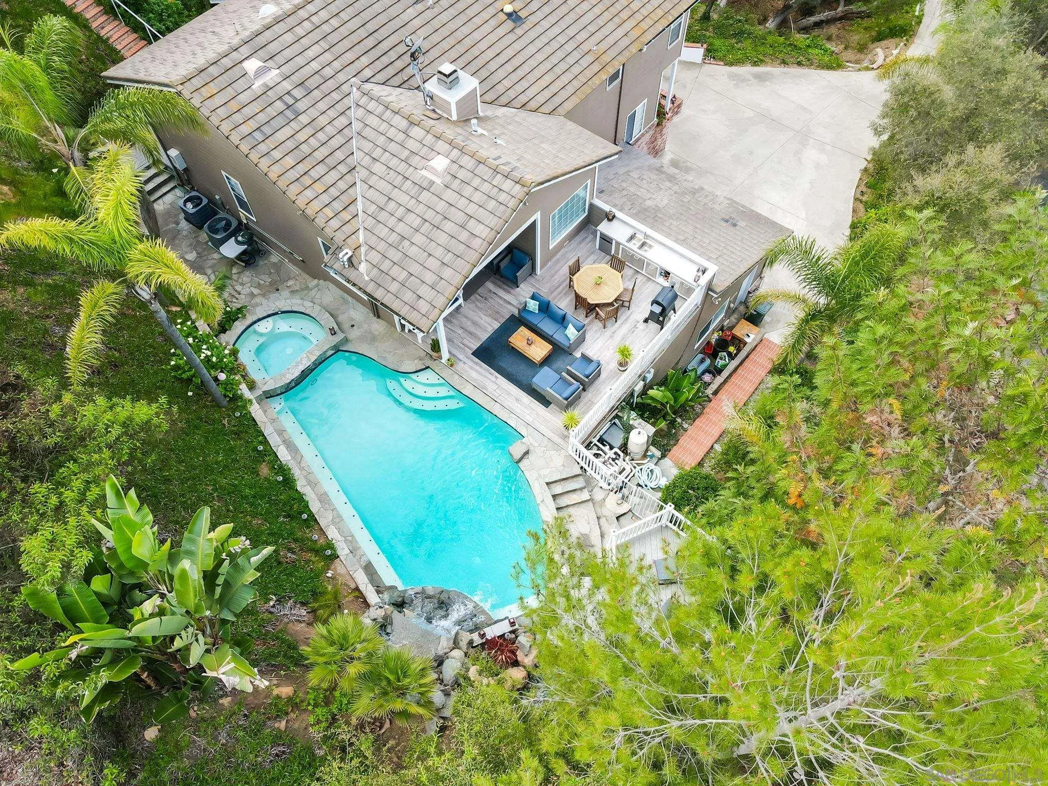 https://cdn.realtyfeed.com/cdn/127/260006022/508fe109142828a5303017d3be142b29.webp