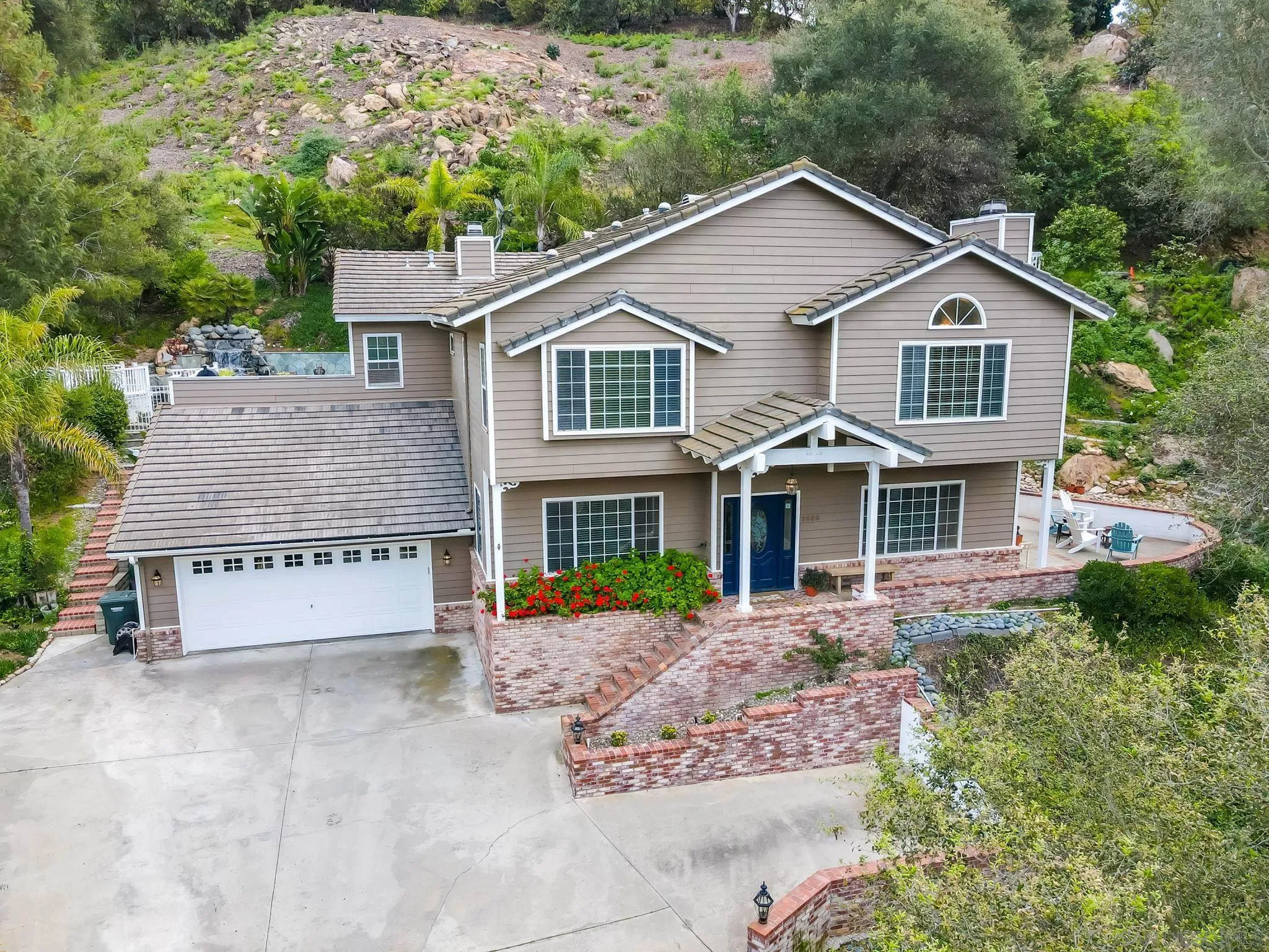 https://cdn.realtyfeed.com/cdn/127/260006022/6572602fa4185b4e95847dc8748d0b34.webp