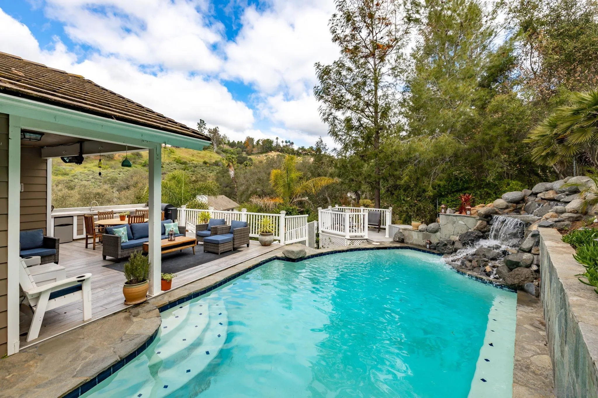 https://cdn.realtyfeed.com/cdn/127/260006022/9783e4bda4bd739069459a6df9c69fc7.webp