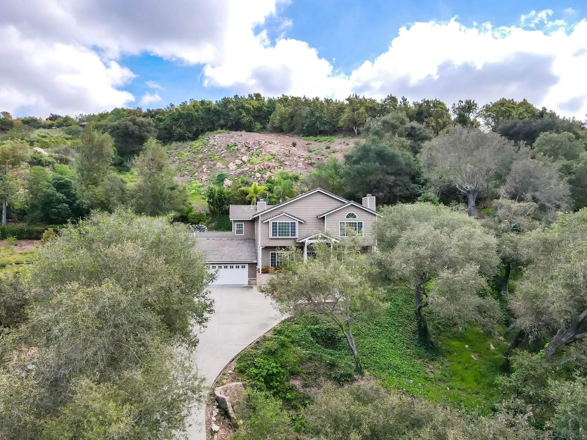 https://cdn.realtyfeed.com/cdn/127/260006022/9d1ae1534863341028b0165a3e4284e9.webp