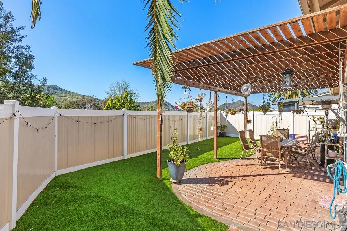 https://cdn.realtyfeed.com/cdn/127/260006023/9abae9d17f8ad0d3e05665e2996d764b.webp