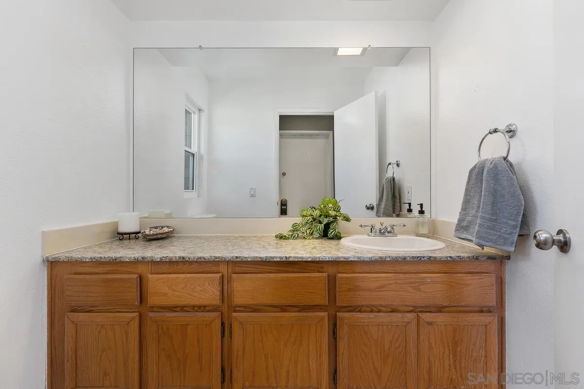 https://cdn.realtyfeed.com/cdn/127/260006023/acb3133b6e604db0fe665af653a60b90.webp