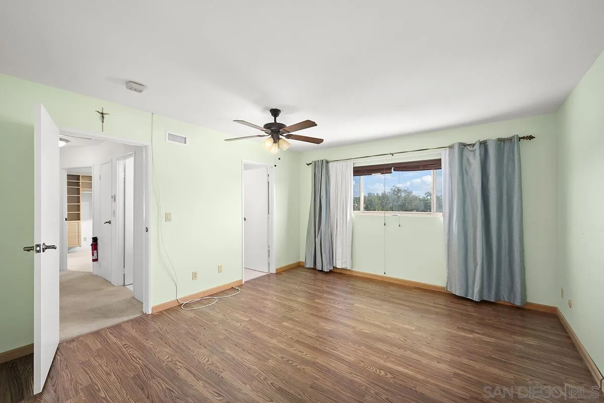 https://cdn.realtyfeed.com/cdn/127/260006028/0cb43a806a9cba750e7d86afb132b9bb.webp