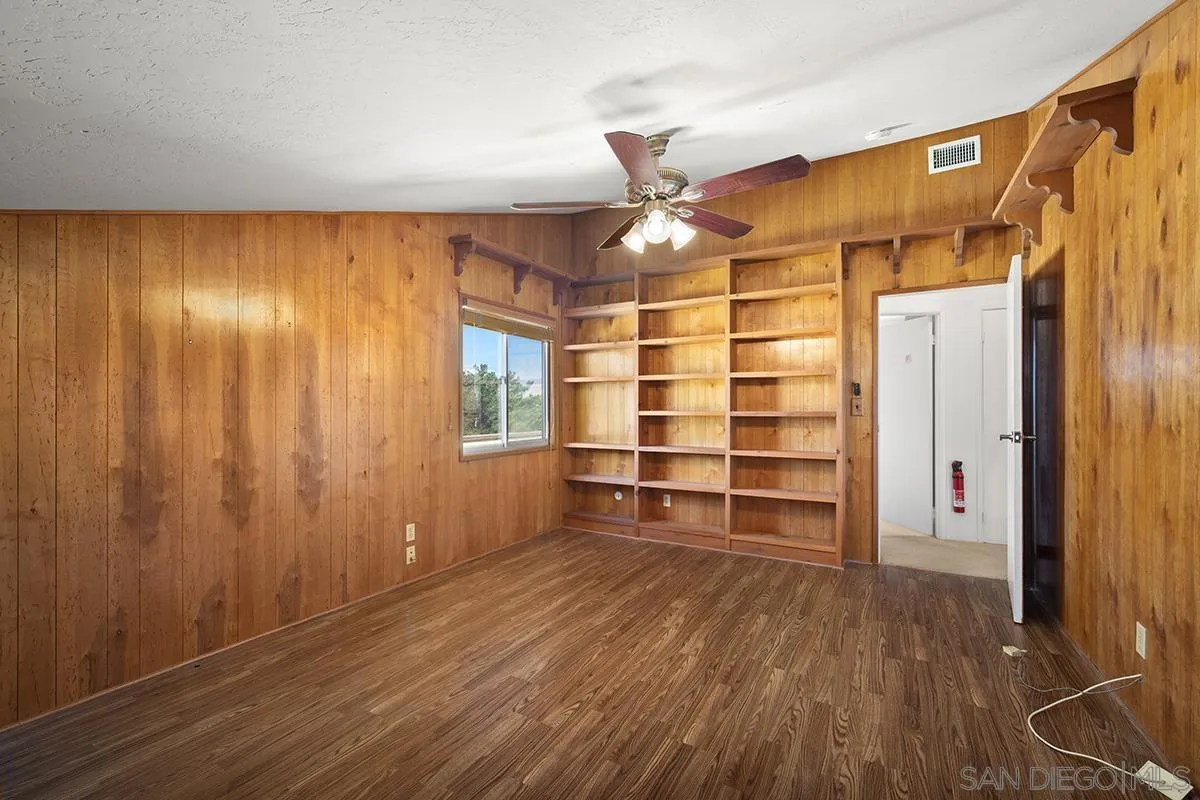 https://cdn.realtyfeed.com/cdn/127/260006028/2084bc38e0fbe5c8eee012c8d3e02b5b.webp