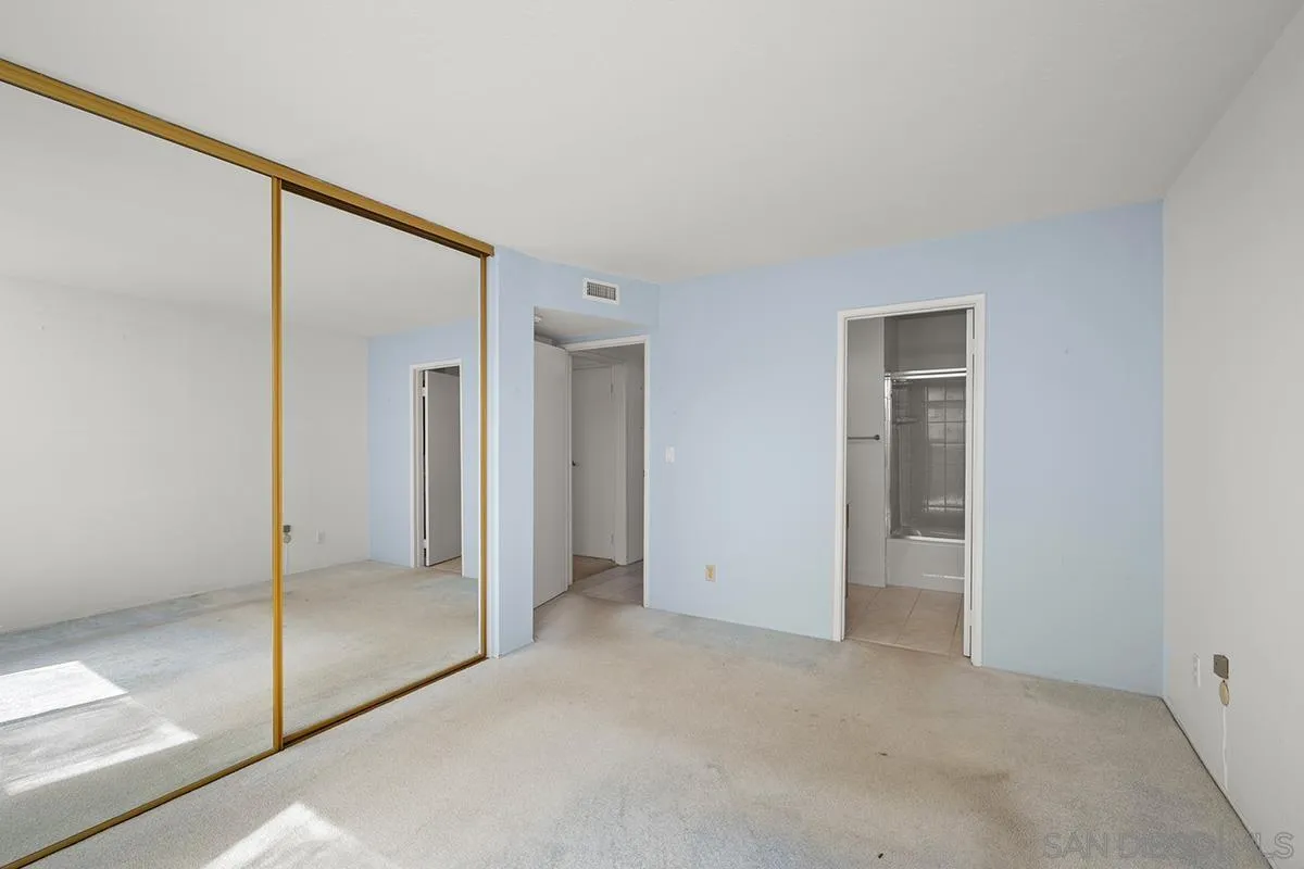 https://cdn.realtyfeed.com/cdn/127/260006028/d93f11a179527fa20c0c92fd4f424cd6.webp