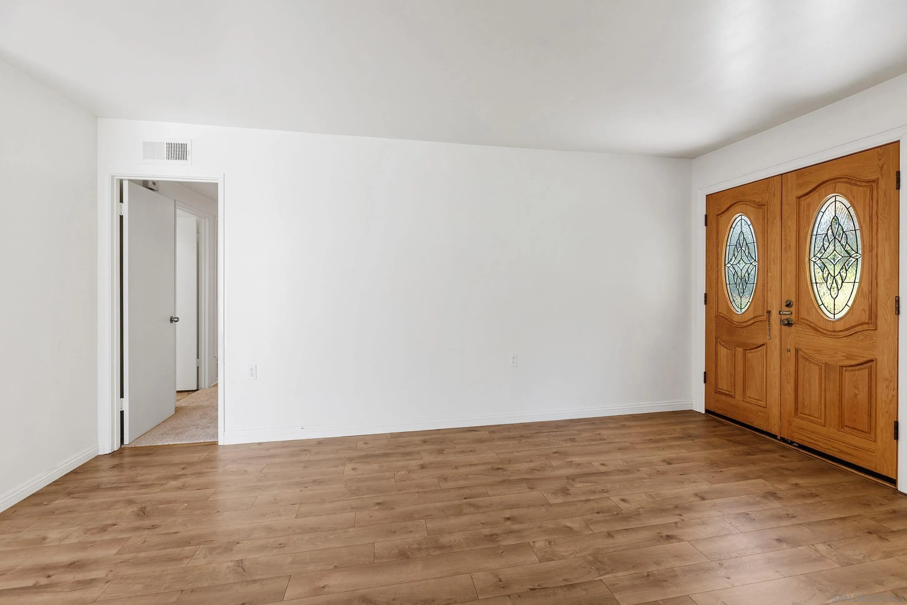 Photo #4: 260006029 Listing: Photo #4