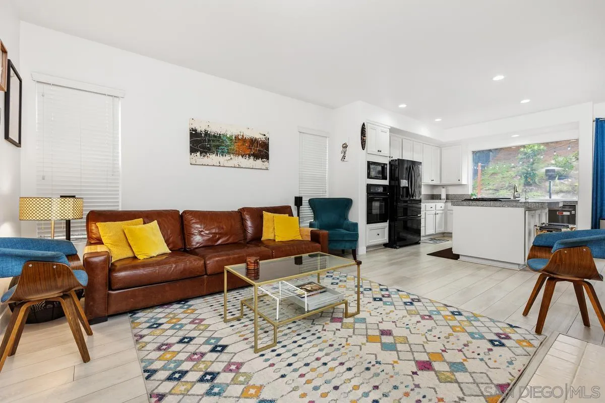 https://cdn.realtyfeed.com/cdn/127/260006033/281ed65d11c355f929a79b36c5902668.webp