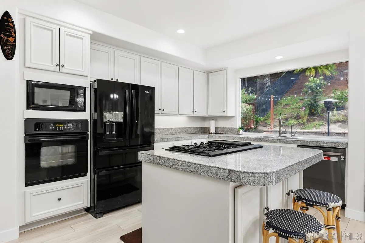 https://cdn.realtyfeed.com/cdn/127/260006033/380540dd1b728917f4880f3bc4a8e259.webp