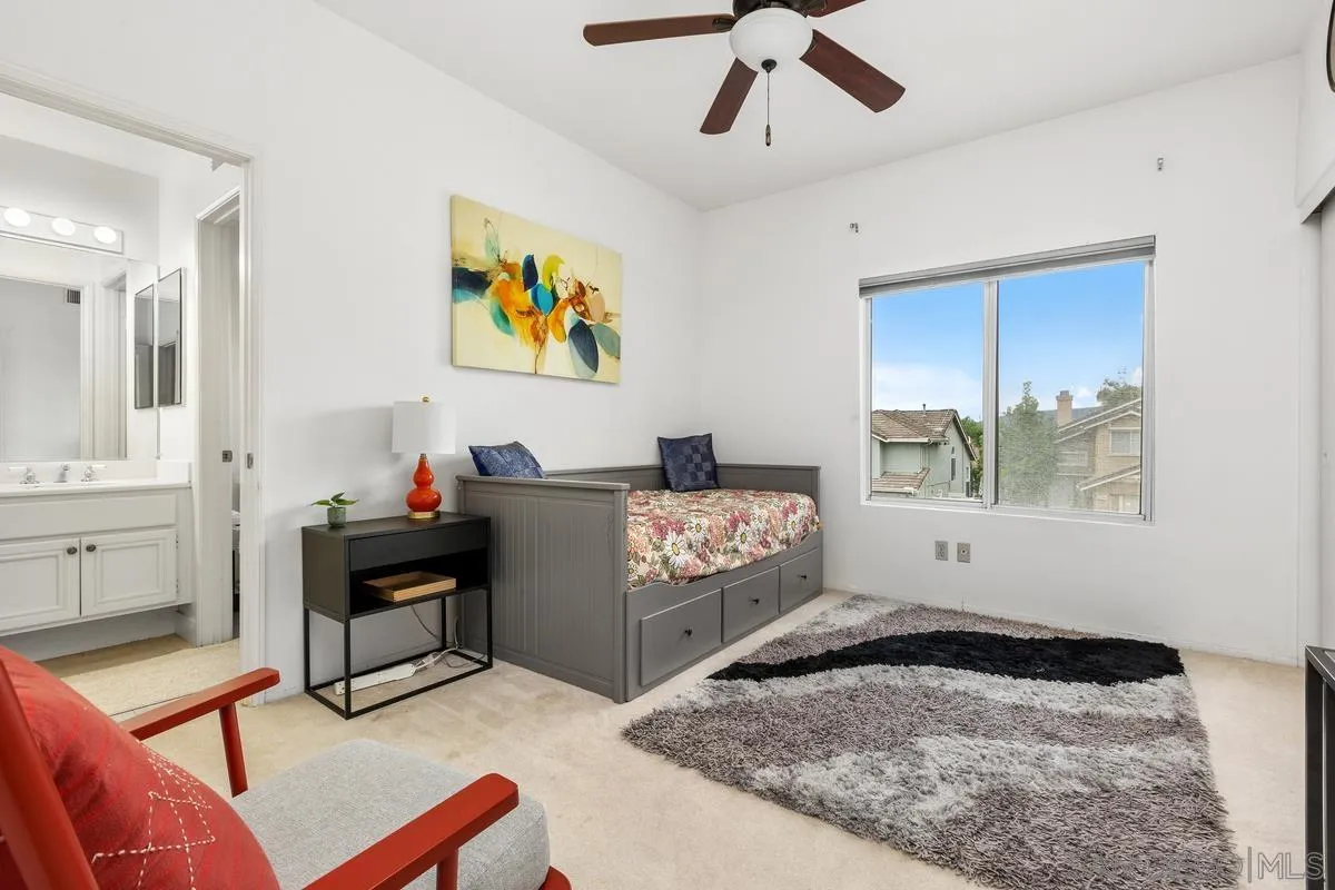 https://cdn.realtyfeed.com/cdn/127/260006033/40bcd1e57d6256f84a8159da43a33b31.webp
